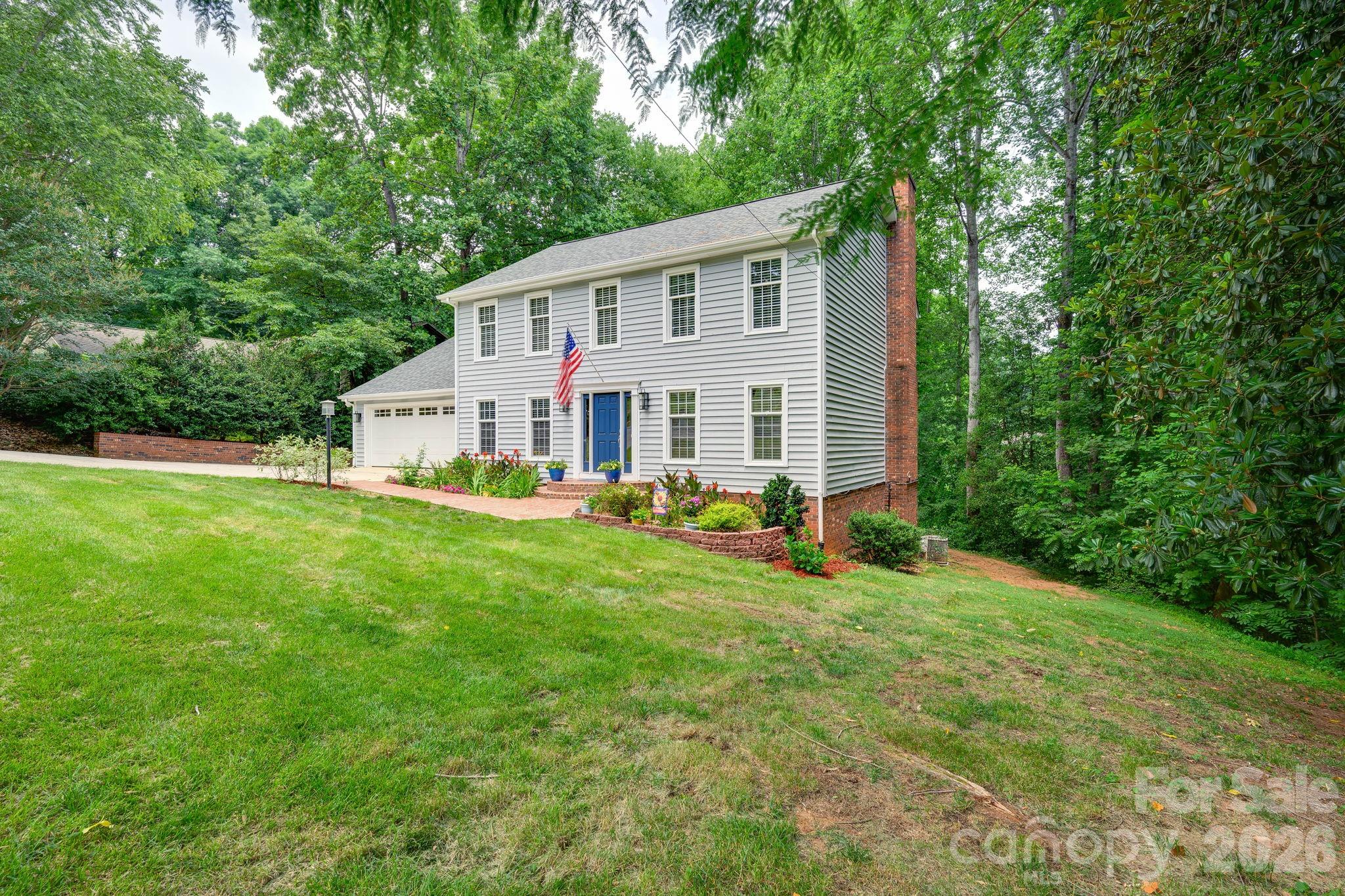200 35th Avenue NW — Hickory