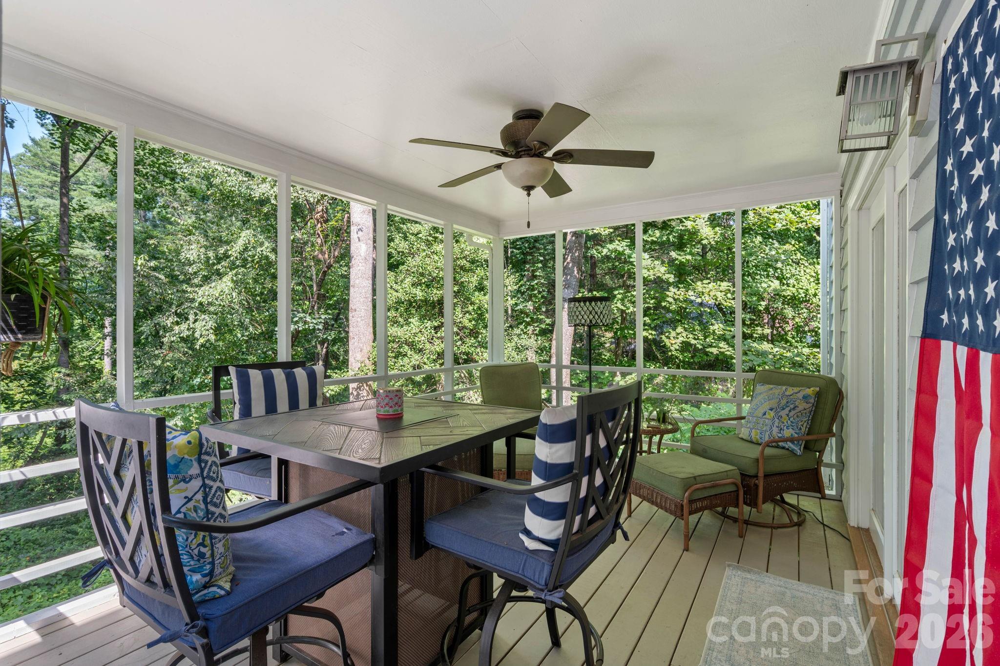 200 35th Avenue NW — Hickory
