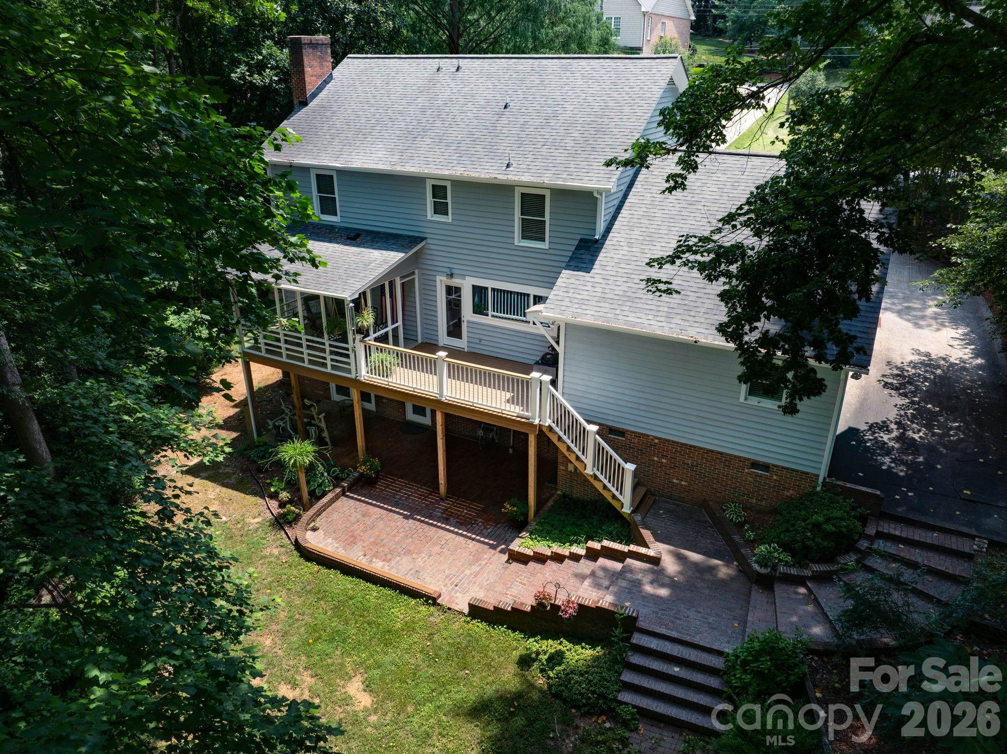 200 35th Avenue NW — Hickory