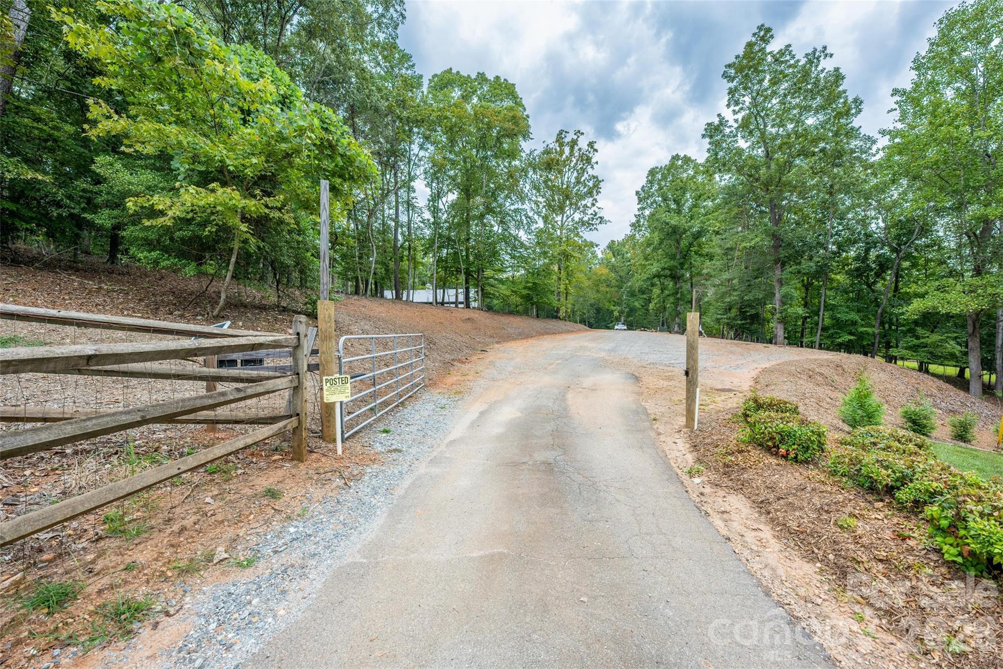 1147 Whispering Winds Drive — Catawba