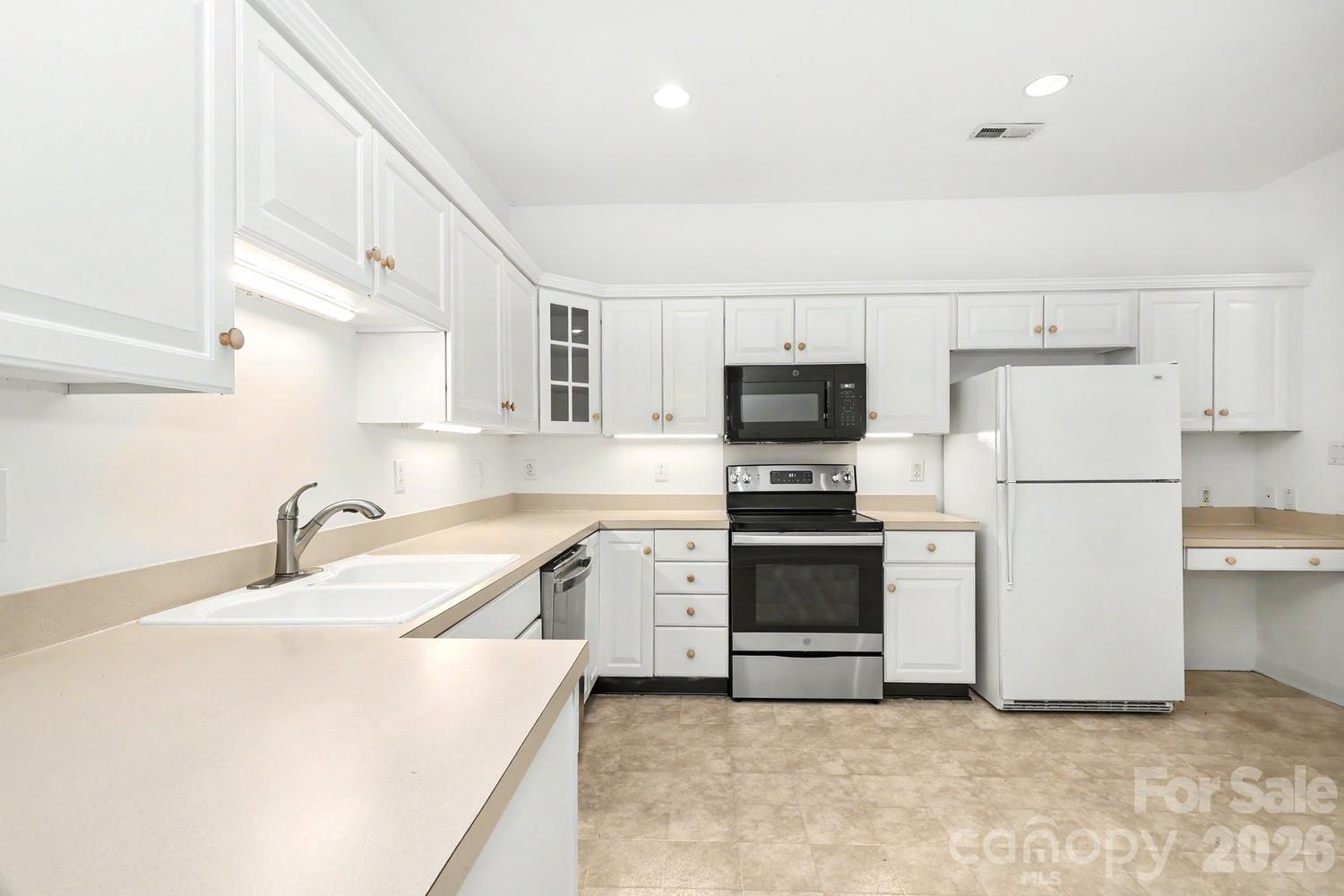 9807 Whispering Willow Court — Charlotte
