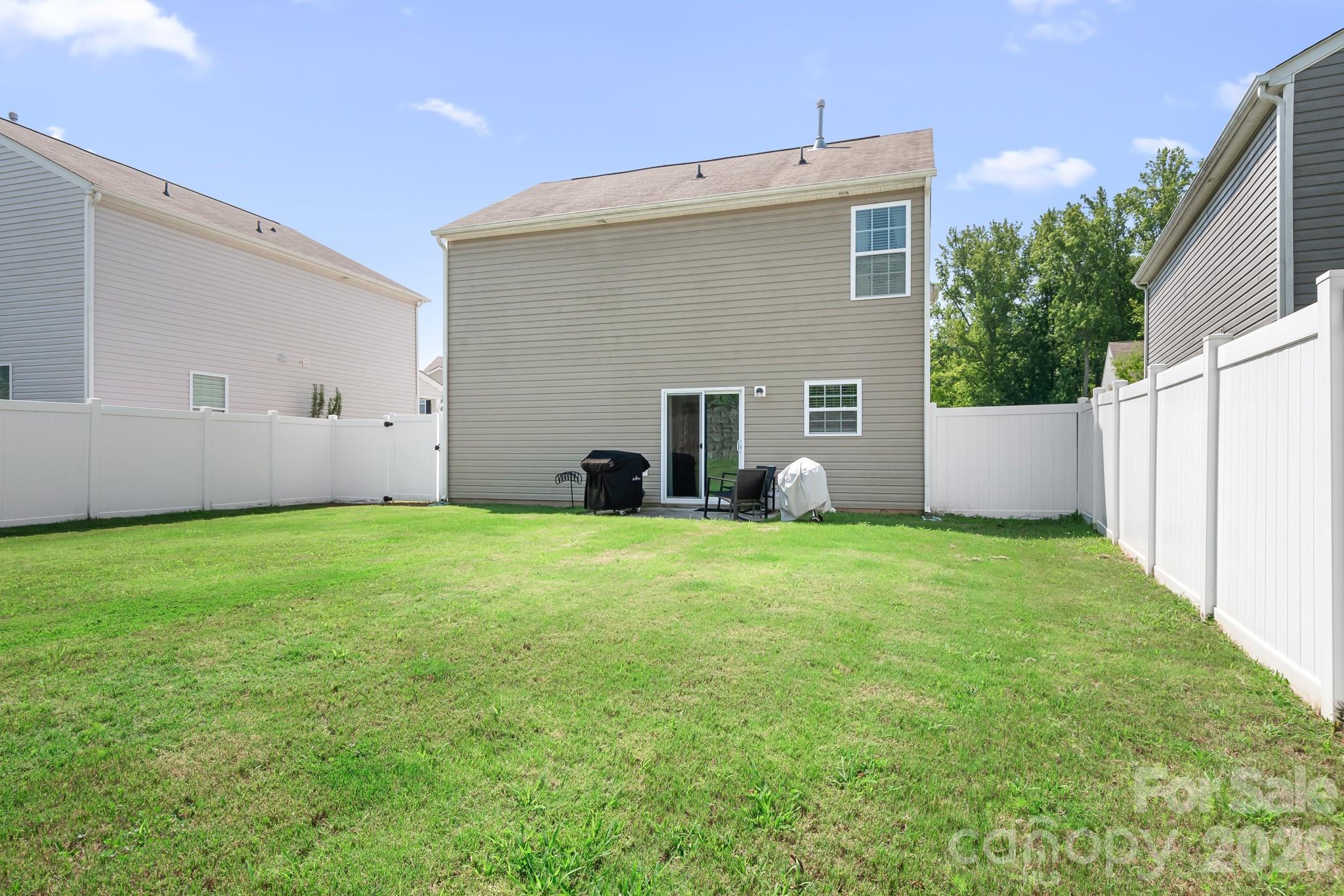 1554 Lilly Springs Place — Dallas