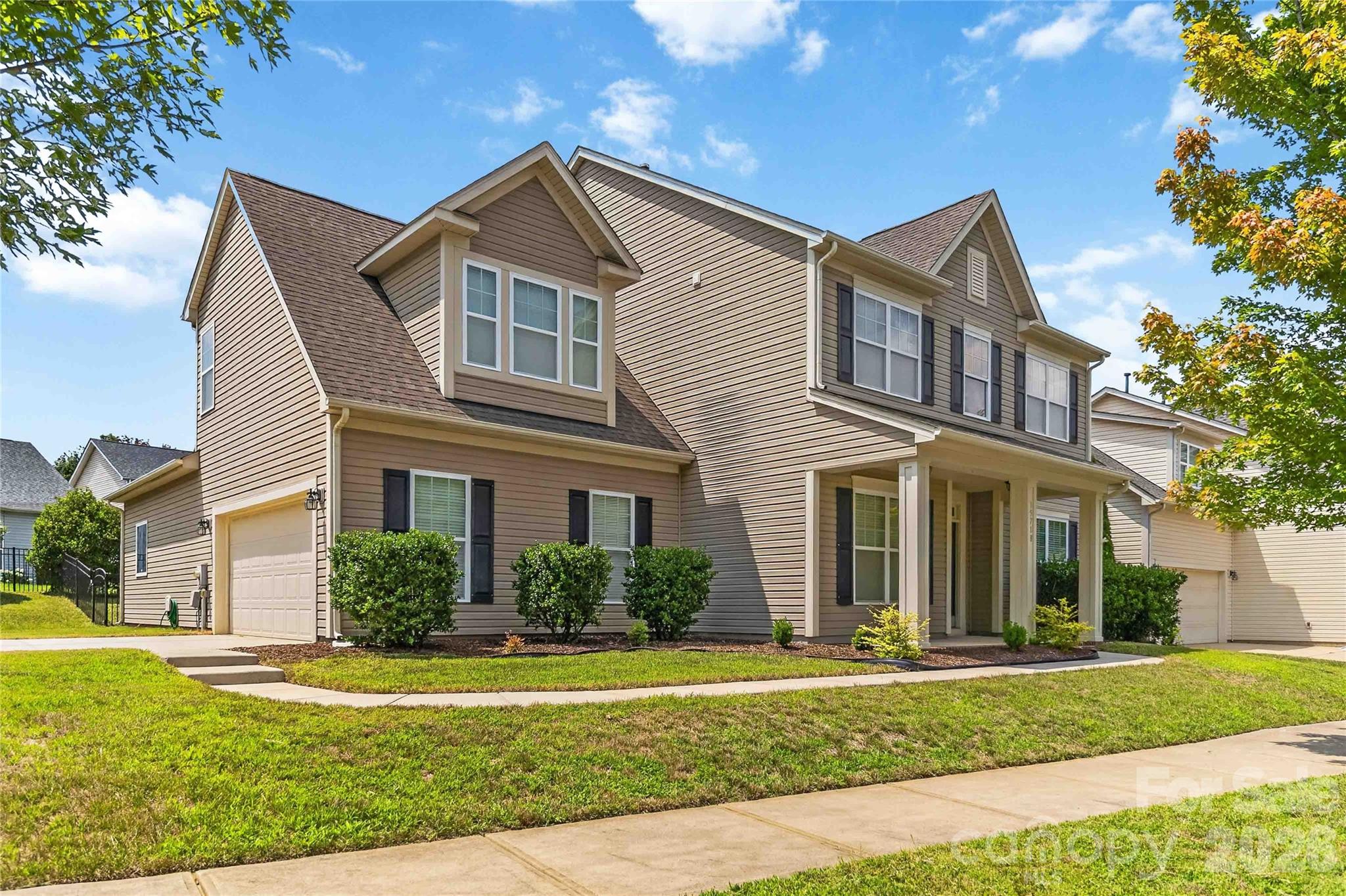 15718 Gallant Ridge Place — Huntersville