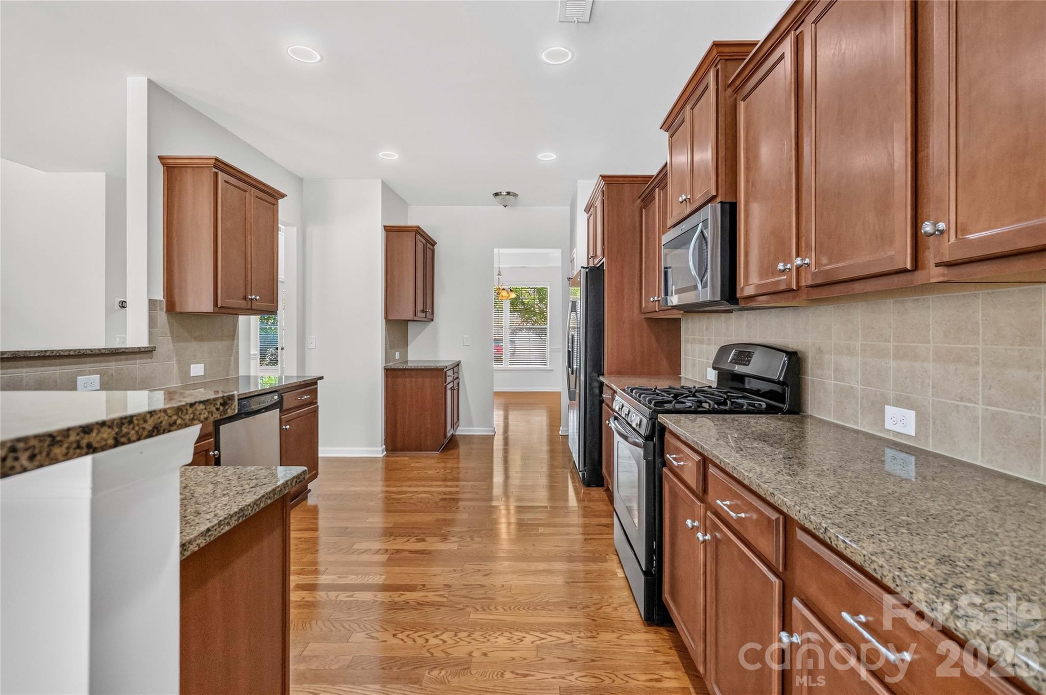 15718 Gallant Ridge Place — Huntersville