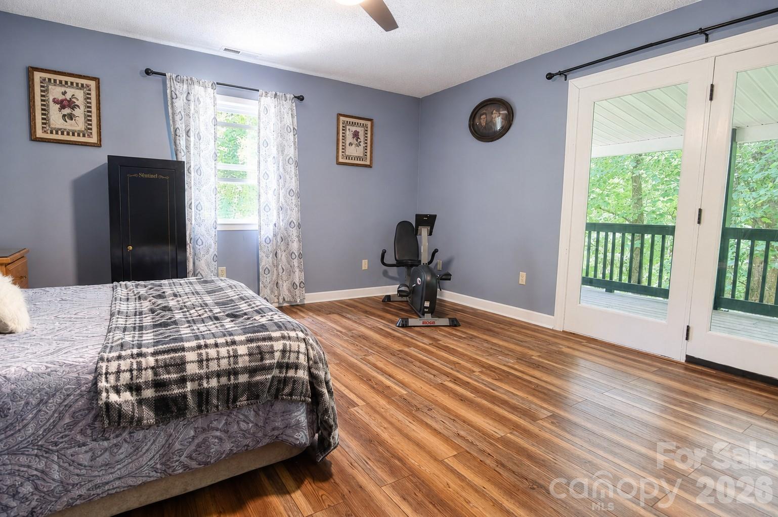 47 Caribou Lane — Burnsville
