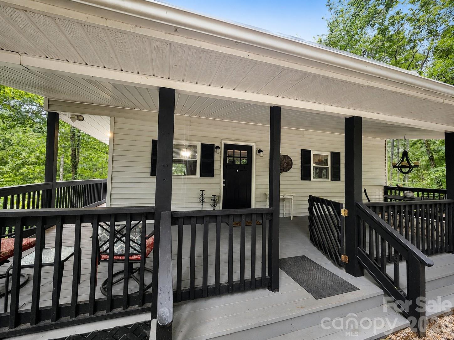 47 Caribou Lane — Burnsville