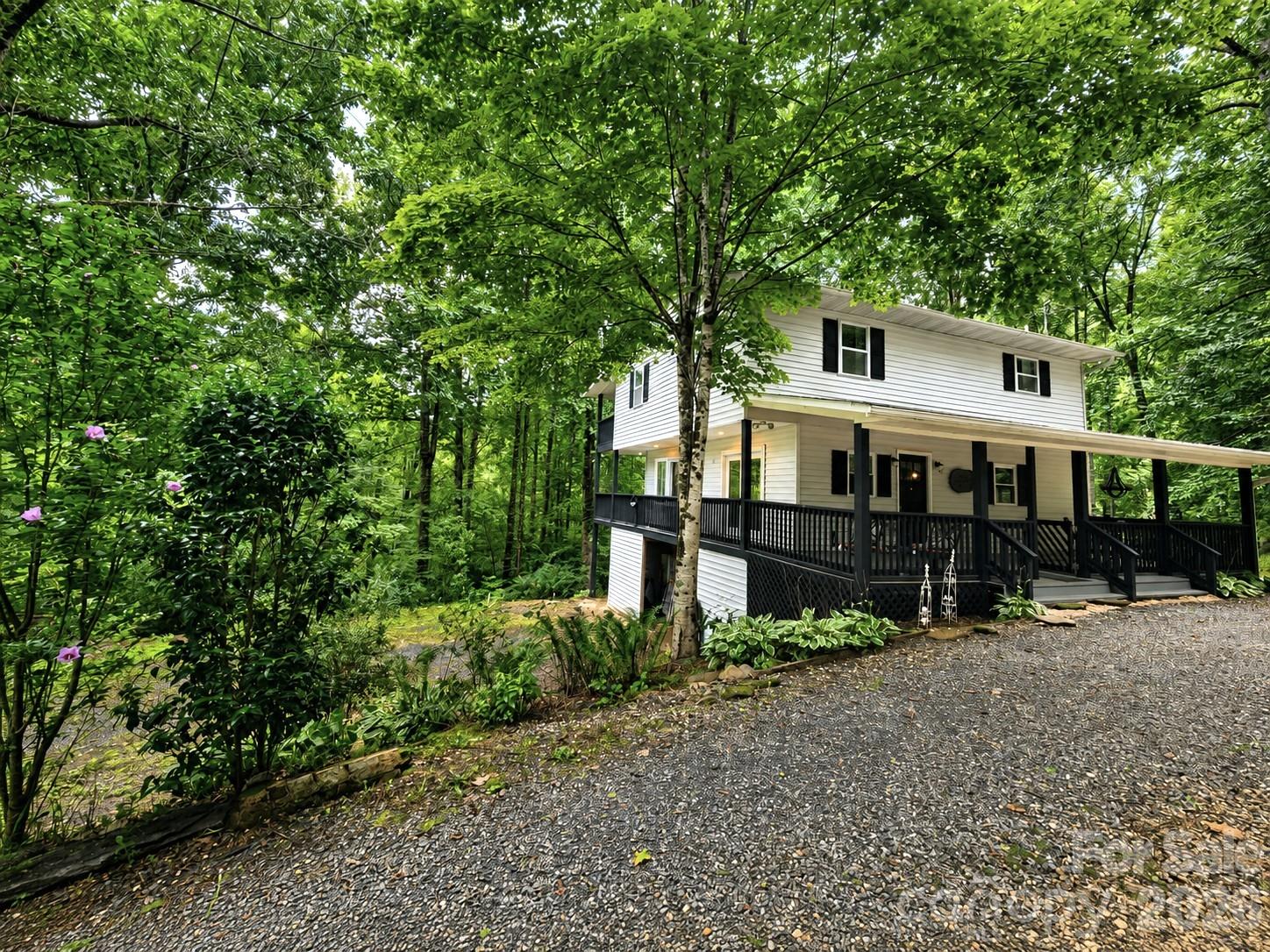 47 Caribou Lane — Burnsville