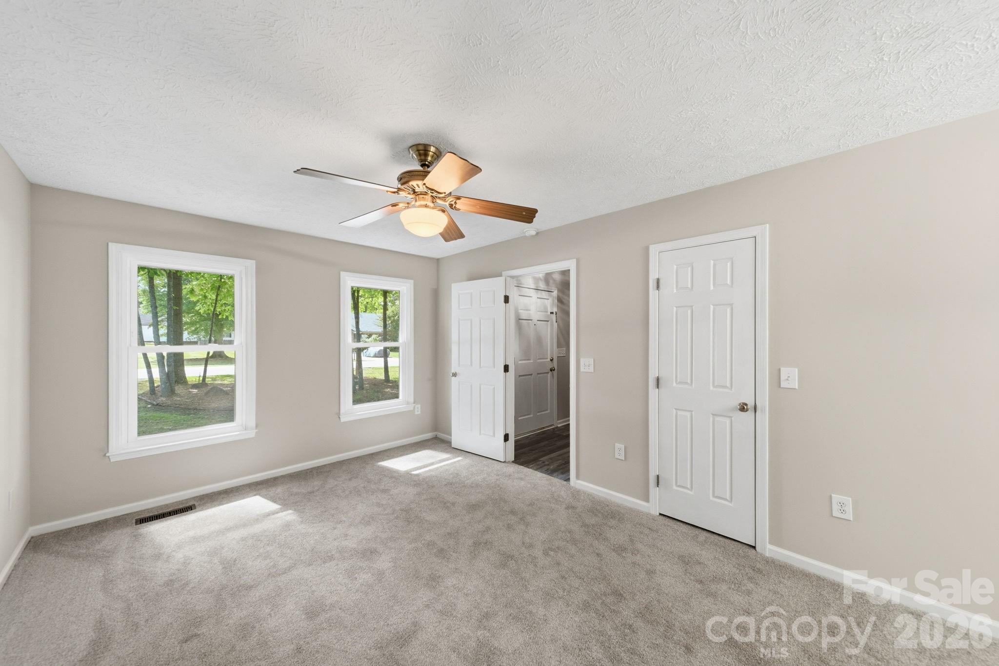 617 Autumn Drive — Harrisburg
