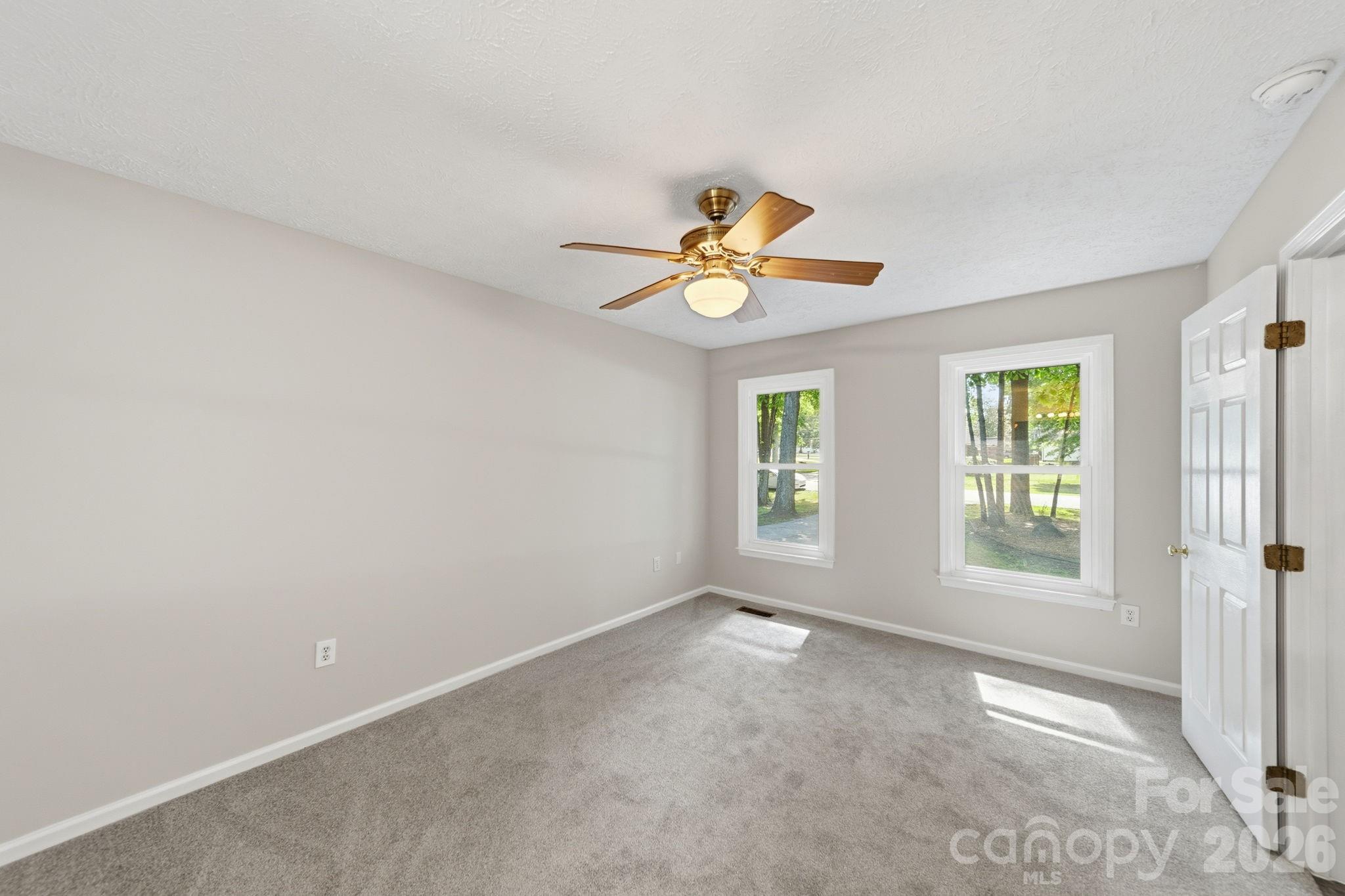 617 Autumn Drive — Harrisburg