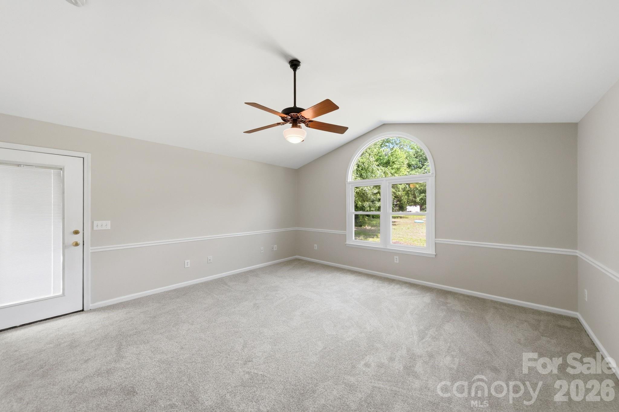 617 Autumn Drive — Harrisburg