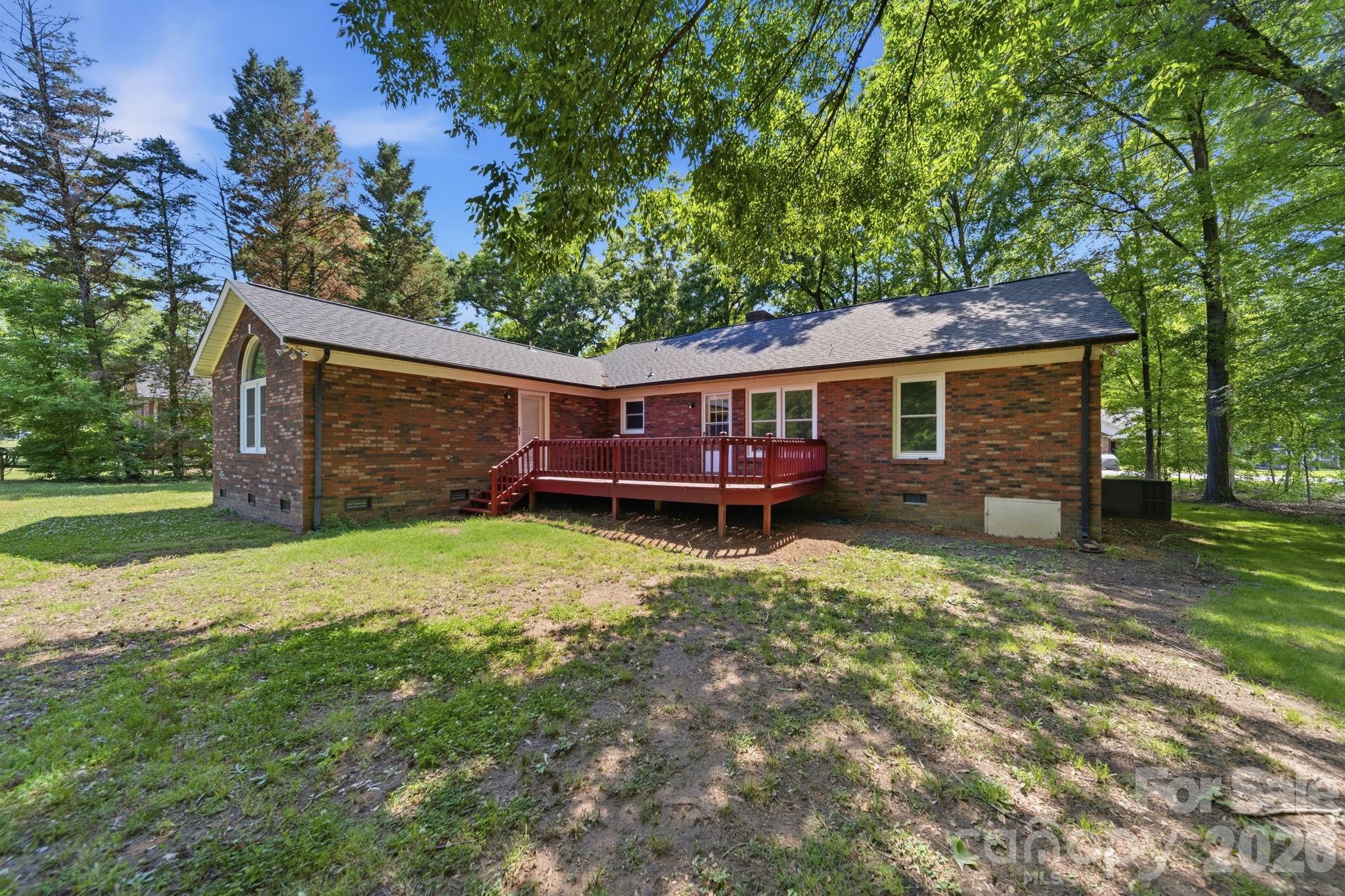 617 Autumn Drive — Harrisburg