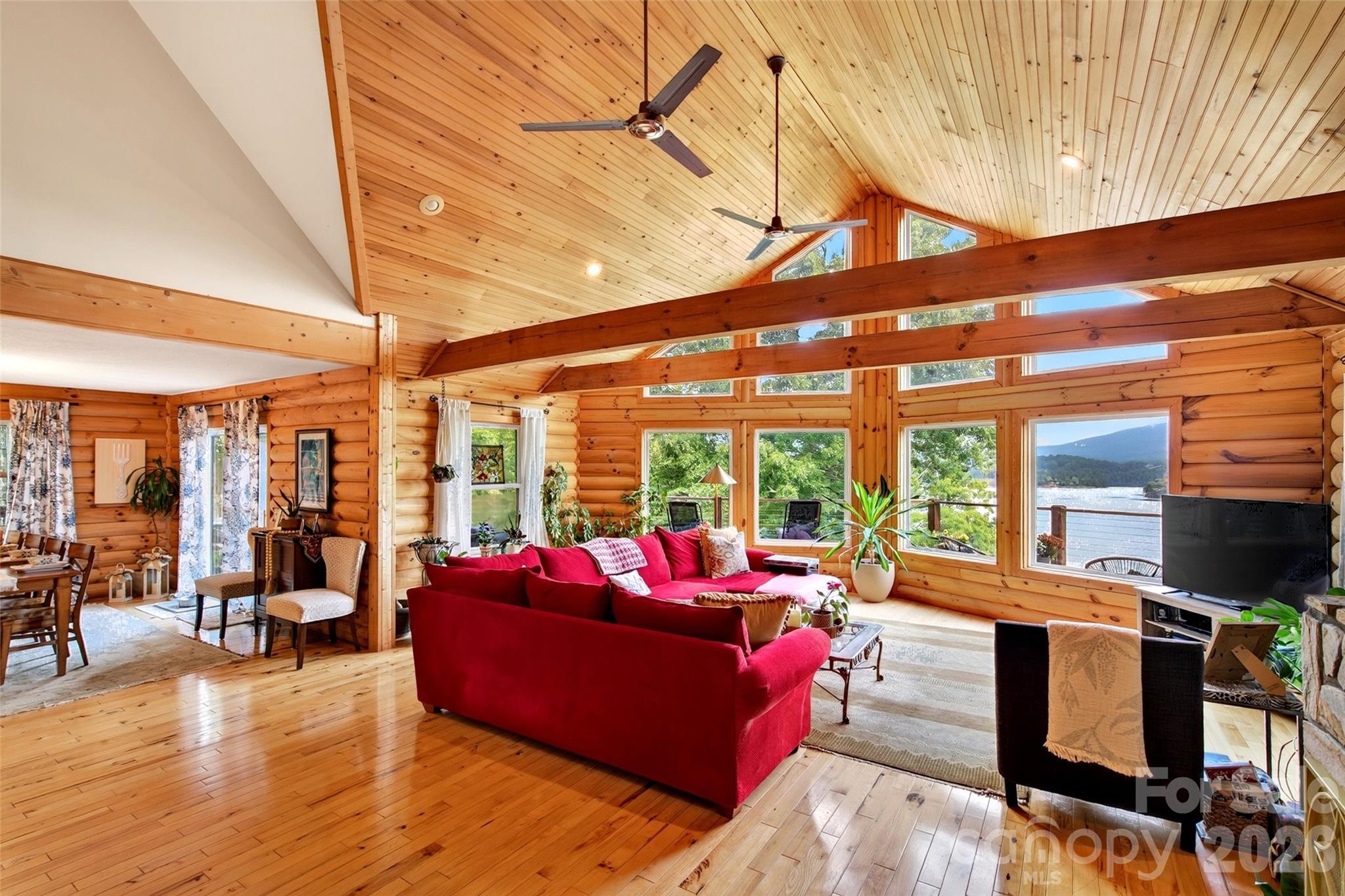 108 High Lake Drive — Nebo