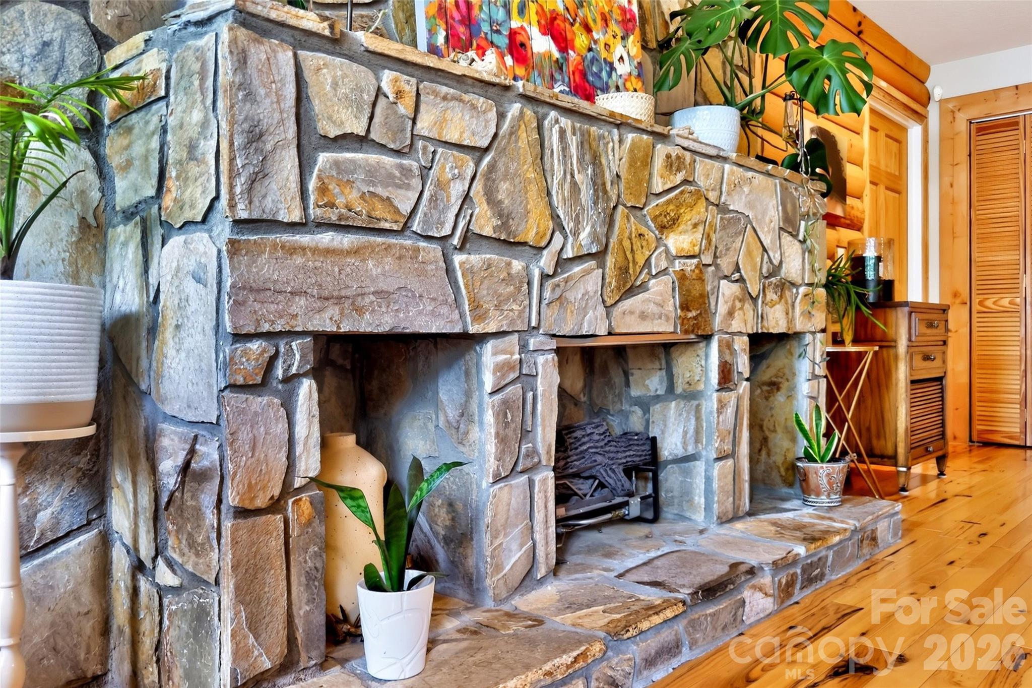 108 High Lake Drive — Nebo