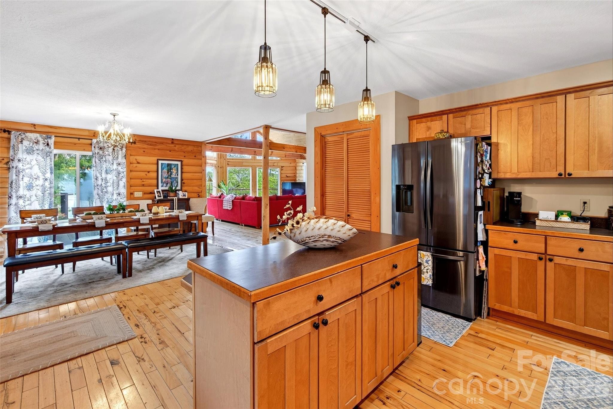 108 High Lake Drive — Nebo