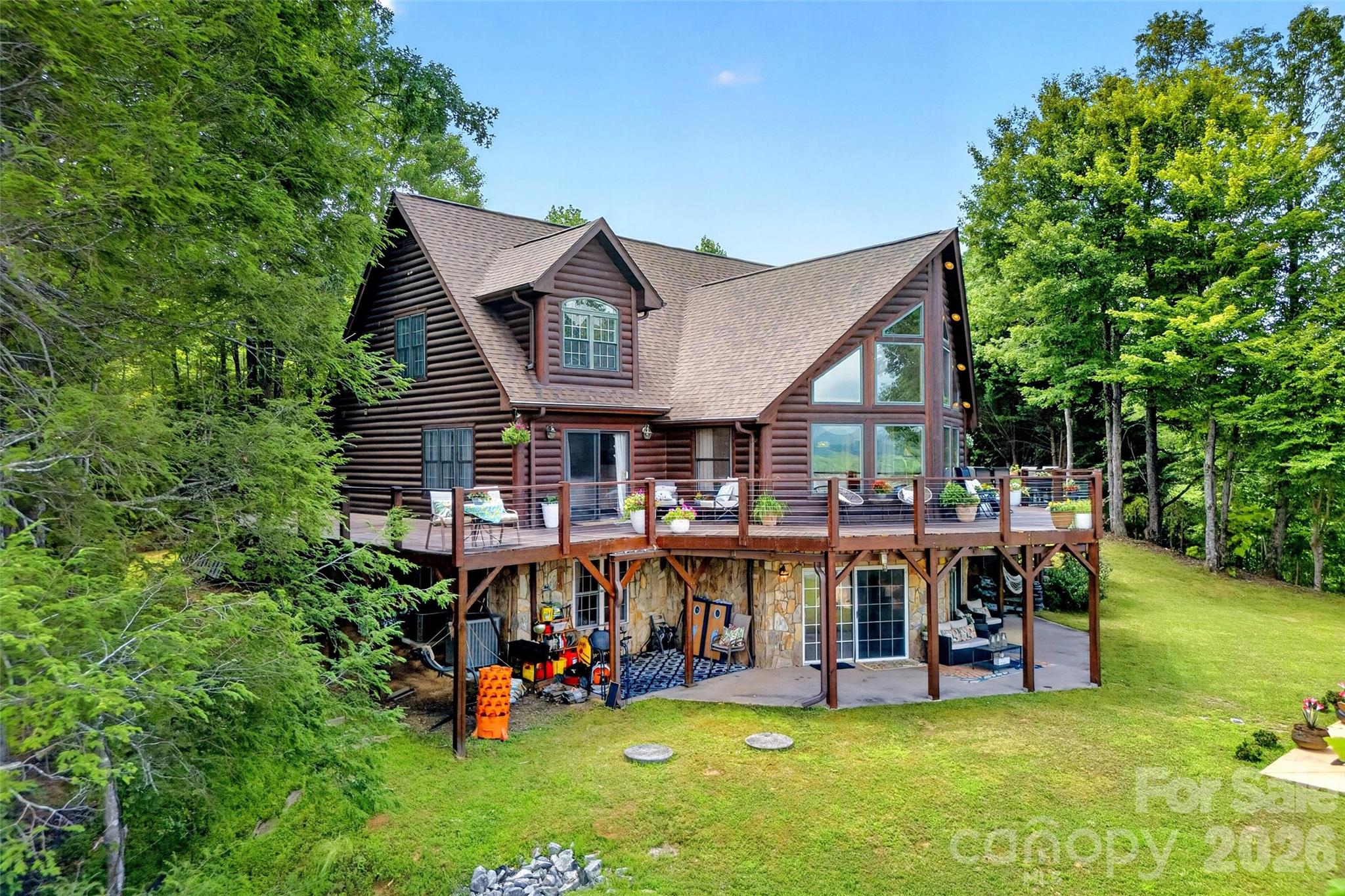 108 High Lake Drive — Nebo