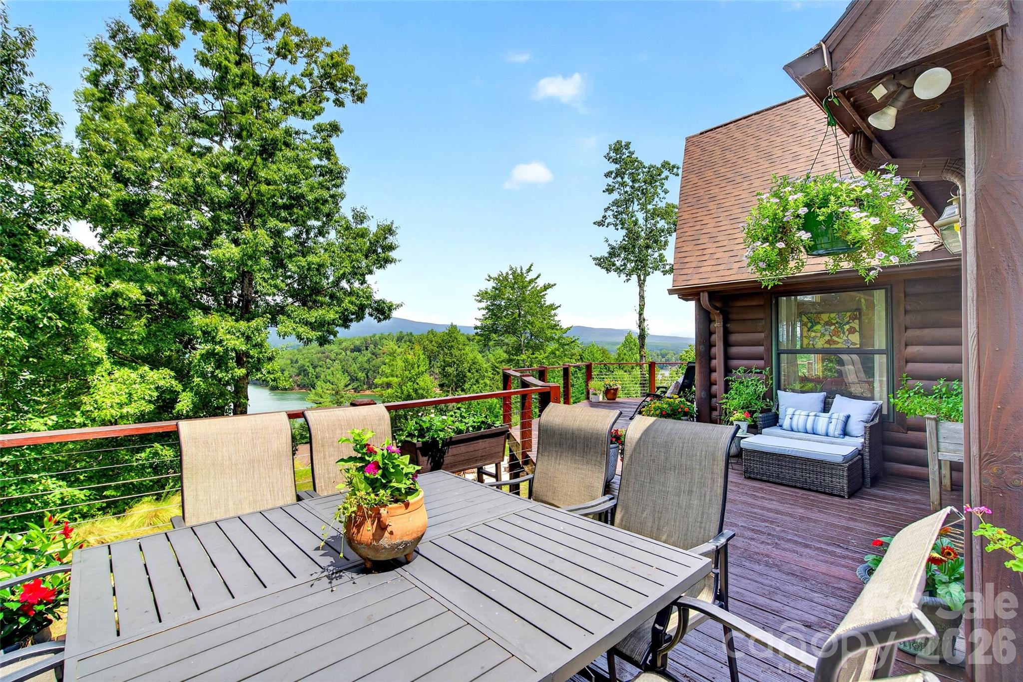 108 High Lake Drive — Nebo