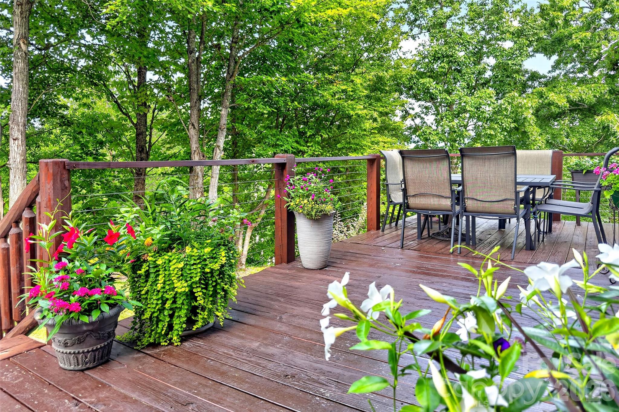 108 High Lake Drive — Nebo