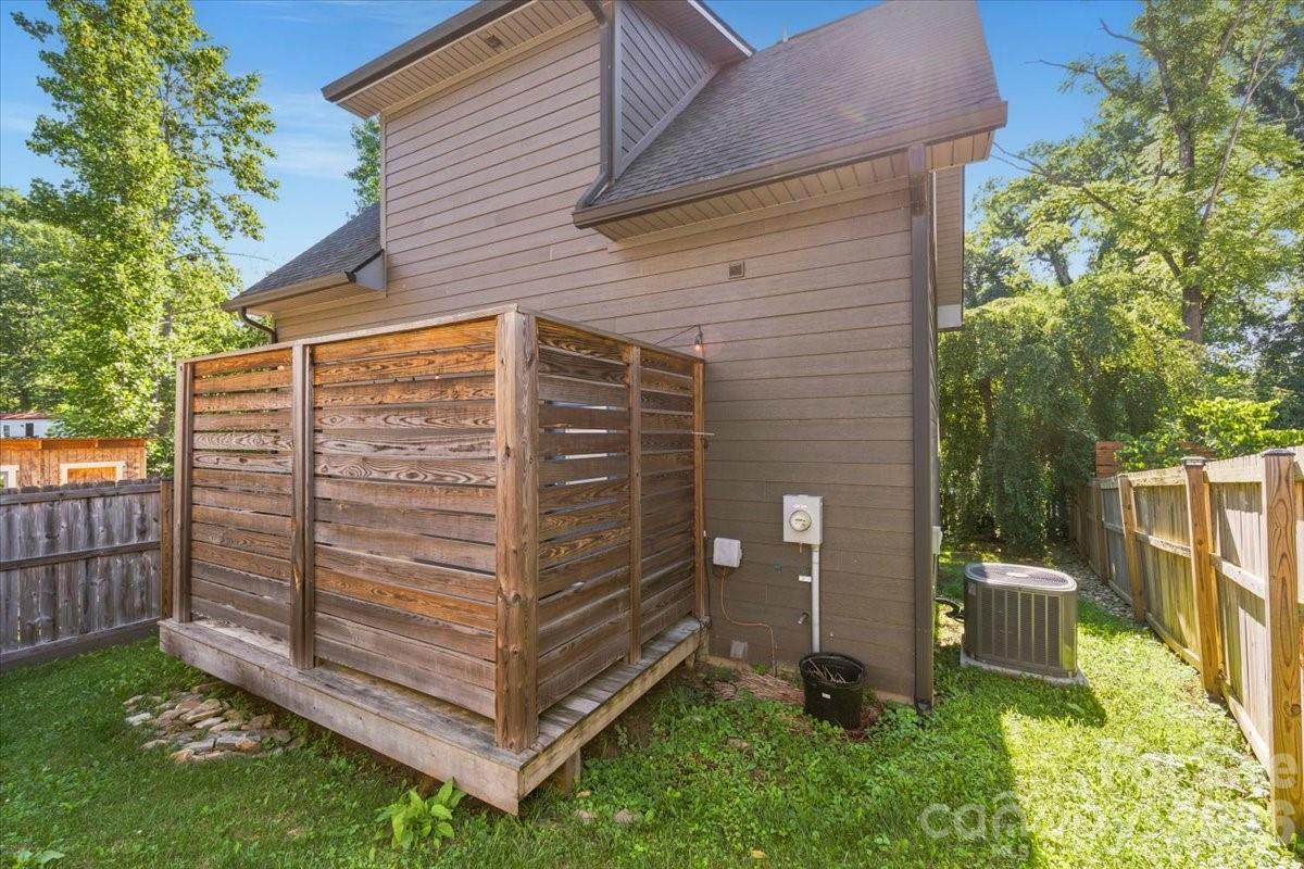 109 Portmanvilla Road — Black Mountain
