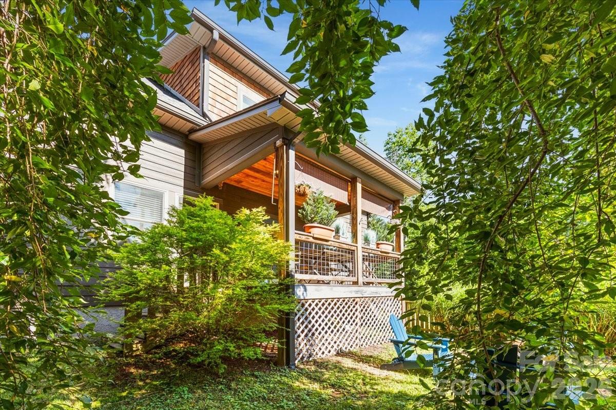 109 Portmanvilla Road — Black Mountain