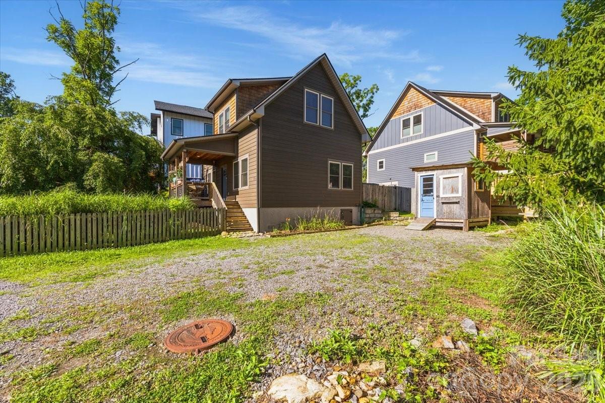 109 Portmanvilla Road — Black Mountain
