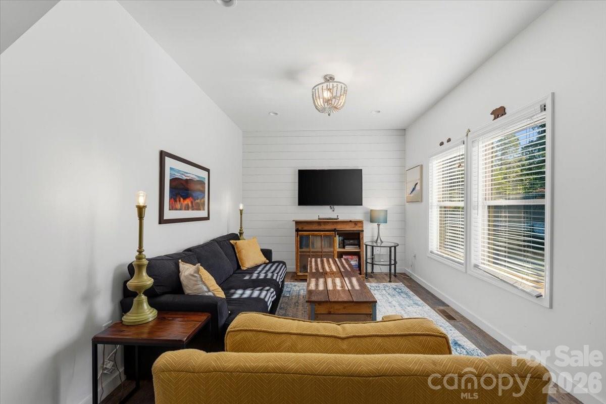 109 Portmanvilla Road — Black Mountain