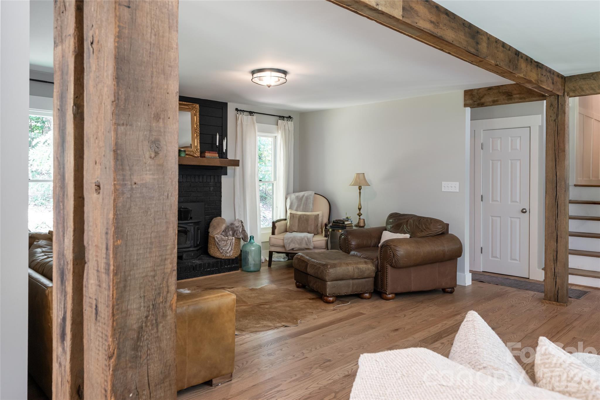 360 Pinners Cove Road — Asheville