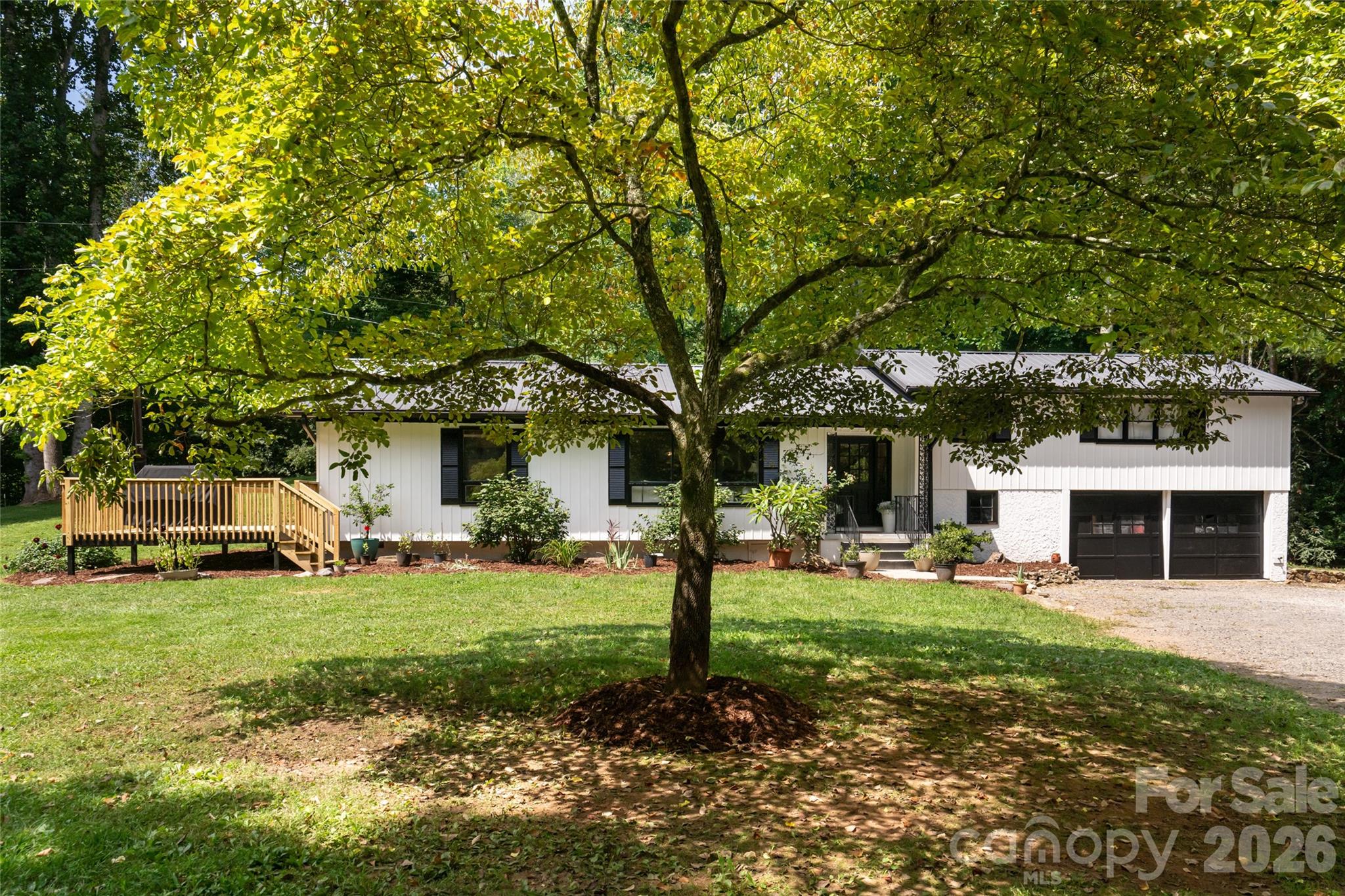 360 Pinners Cove Road — Asheville