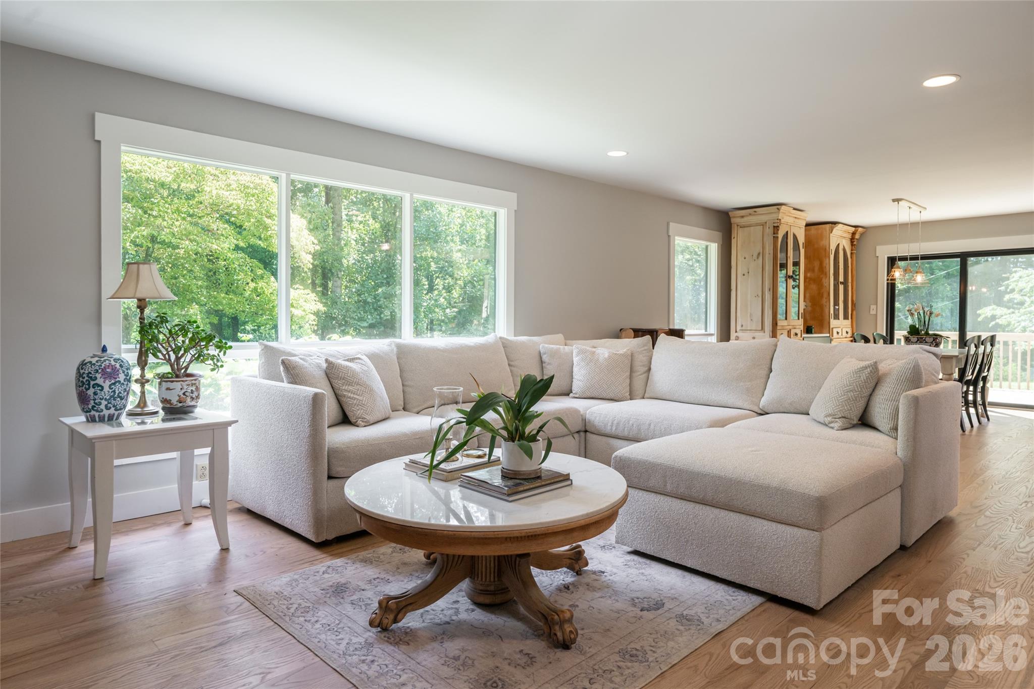 360 Pinners Cove Road — Asheville