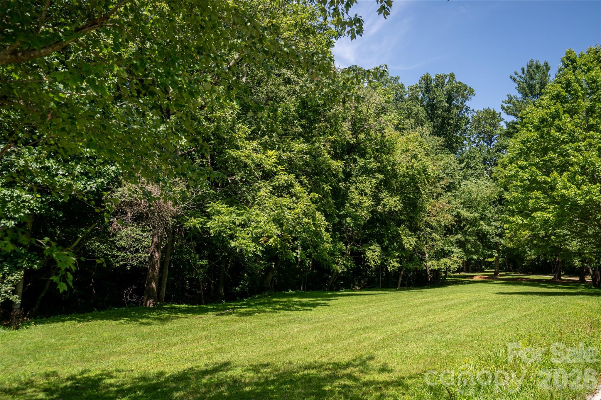 360 Pinners Cove Road — Asheville