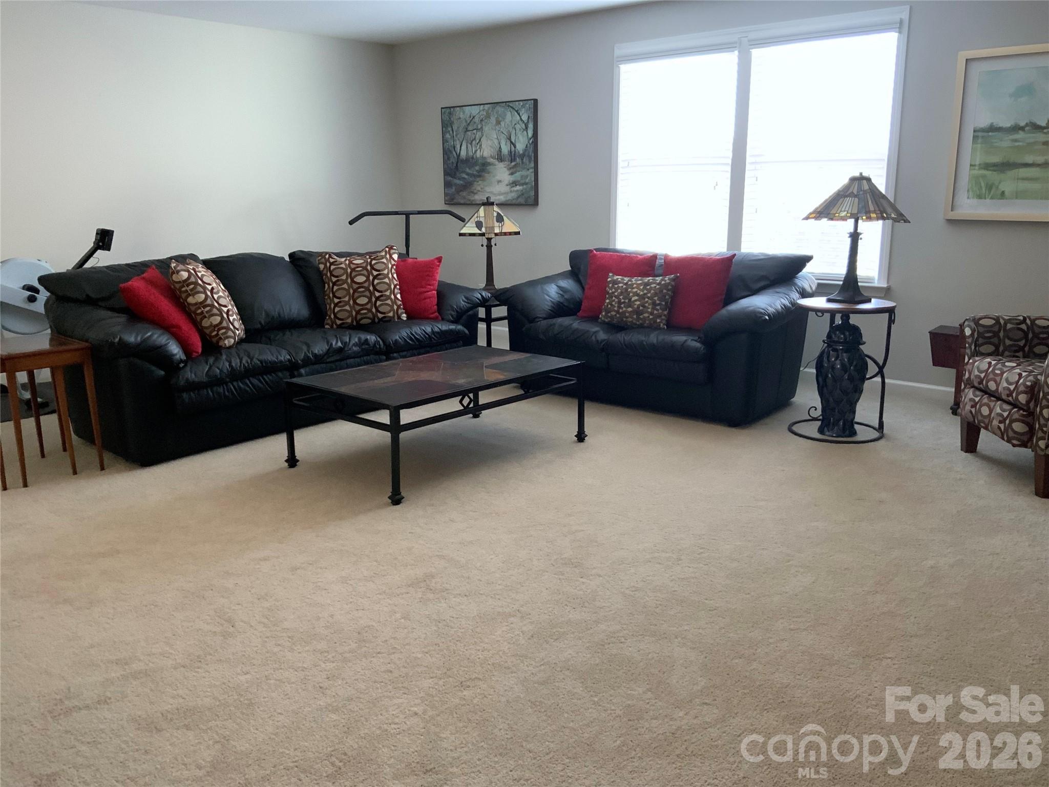5064 Stonehill Lane — Matthews
