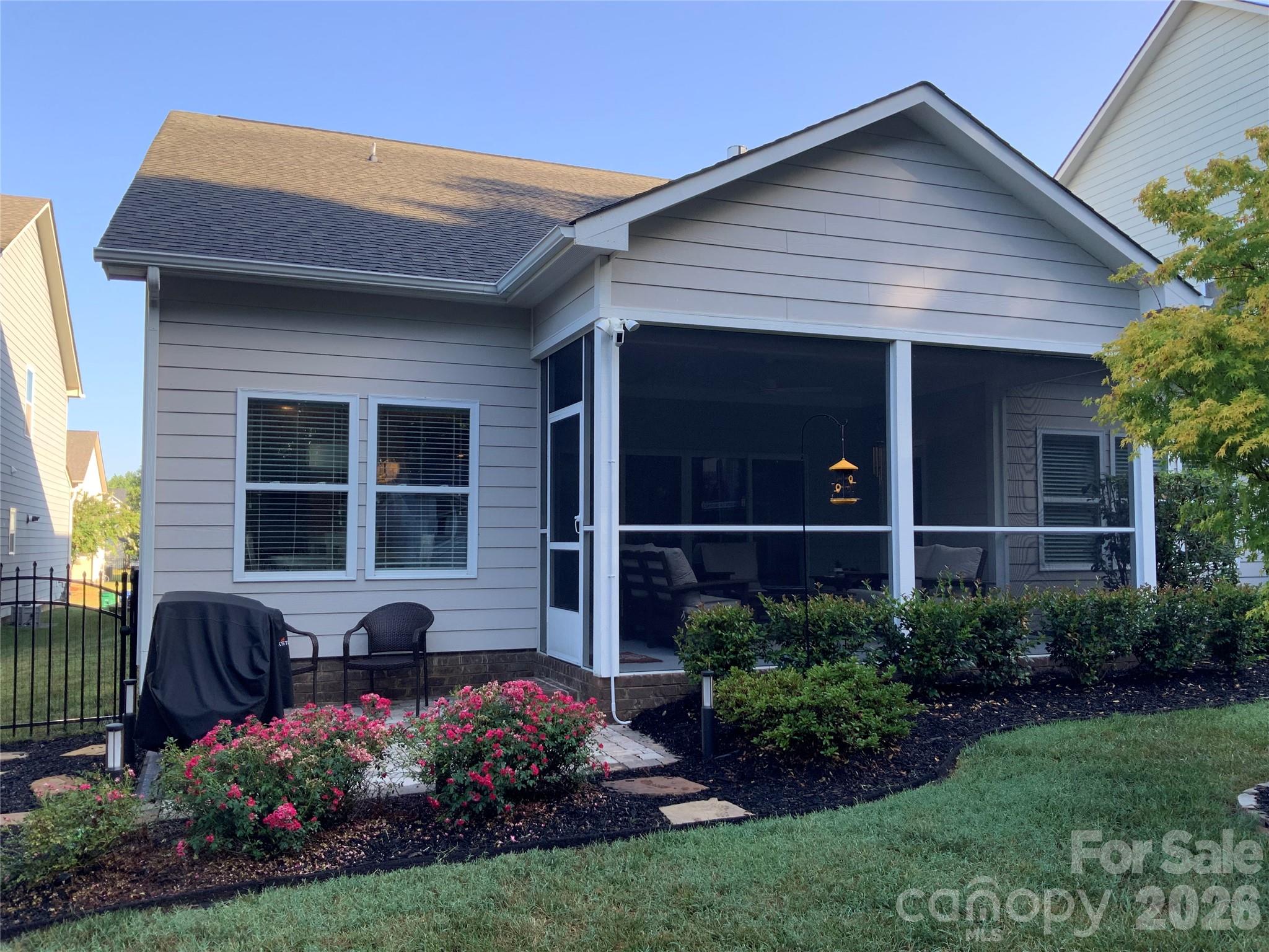 5064 Stonehill Lane — Matthews