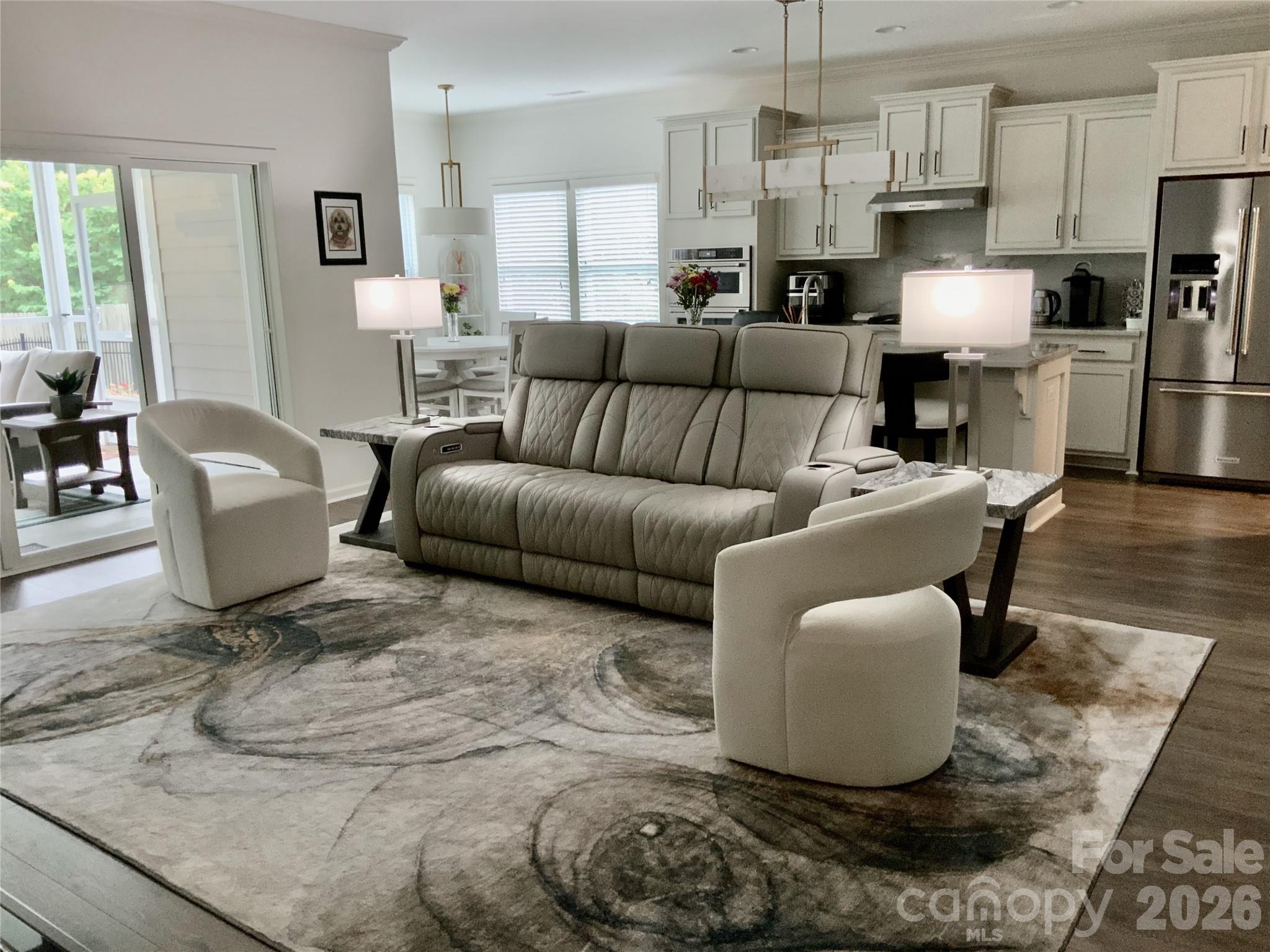 5064 Stonehill Lane — Matthews