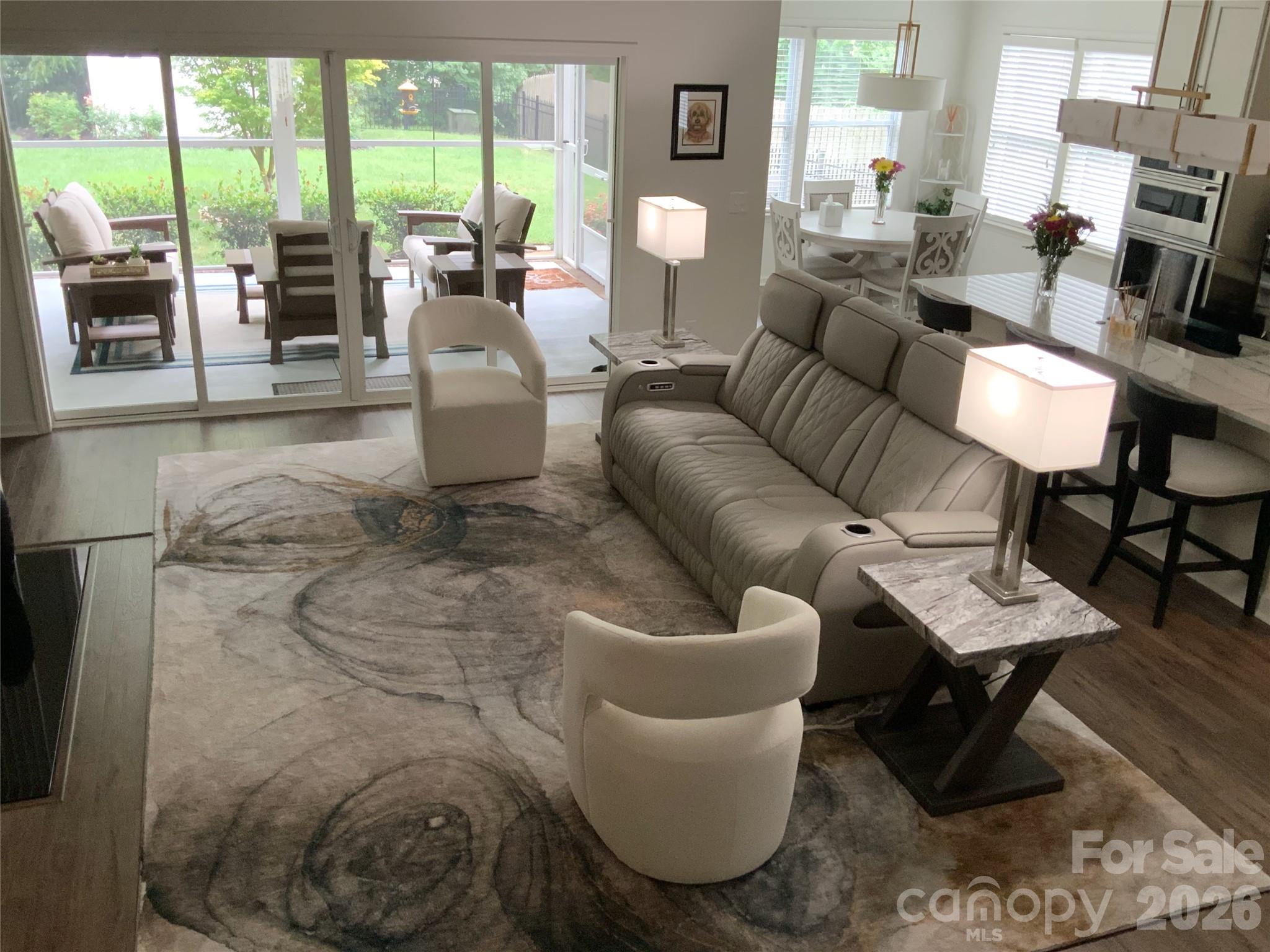 5064 Stonehill Lane — Matthews