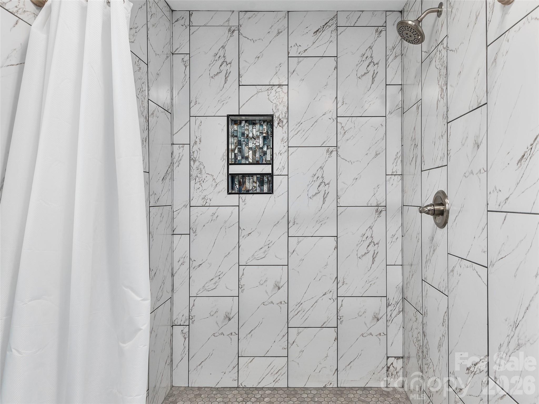 611 Peniel Road — Columbus
