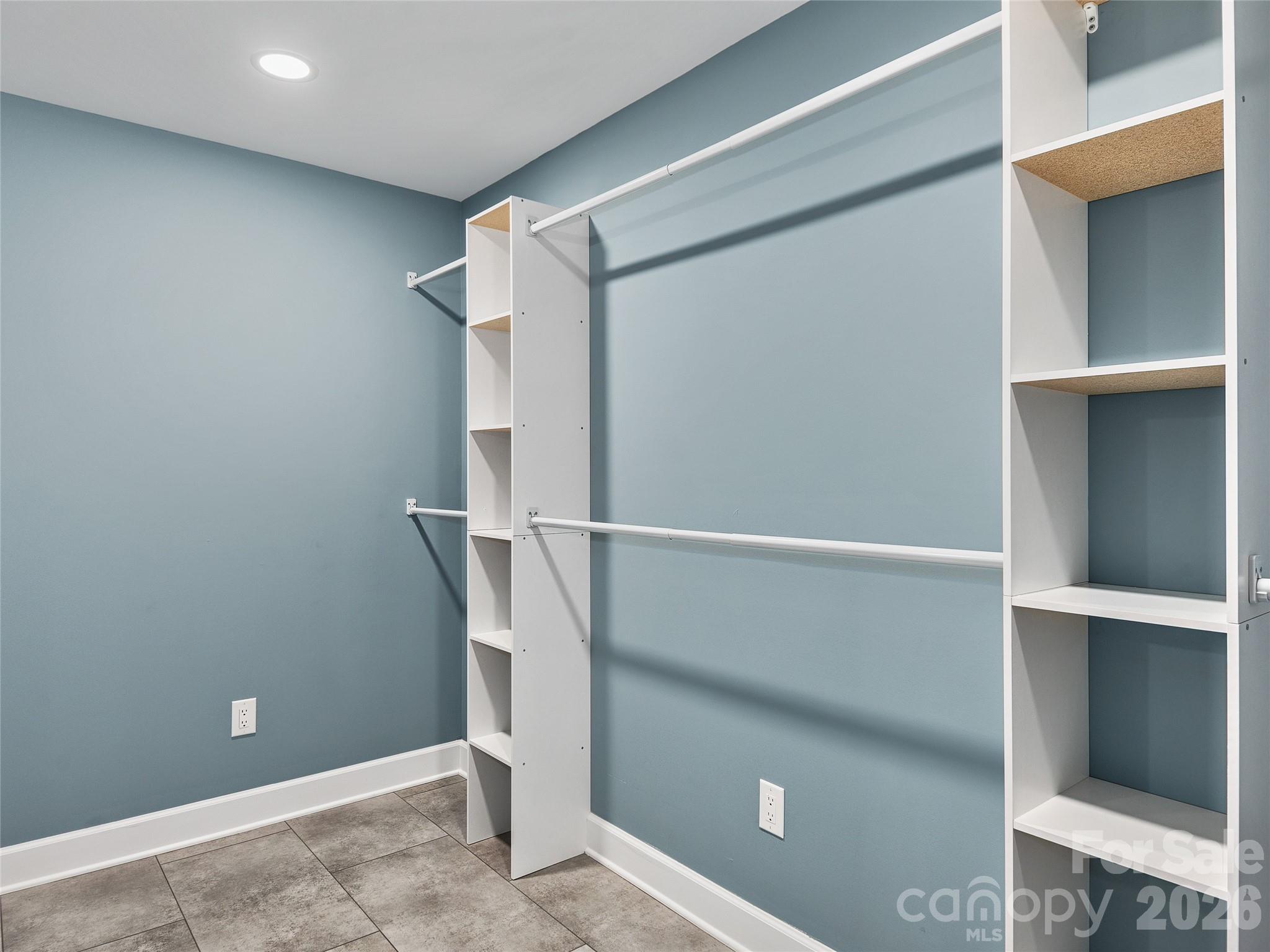 611 Peniel Road — Columbus