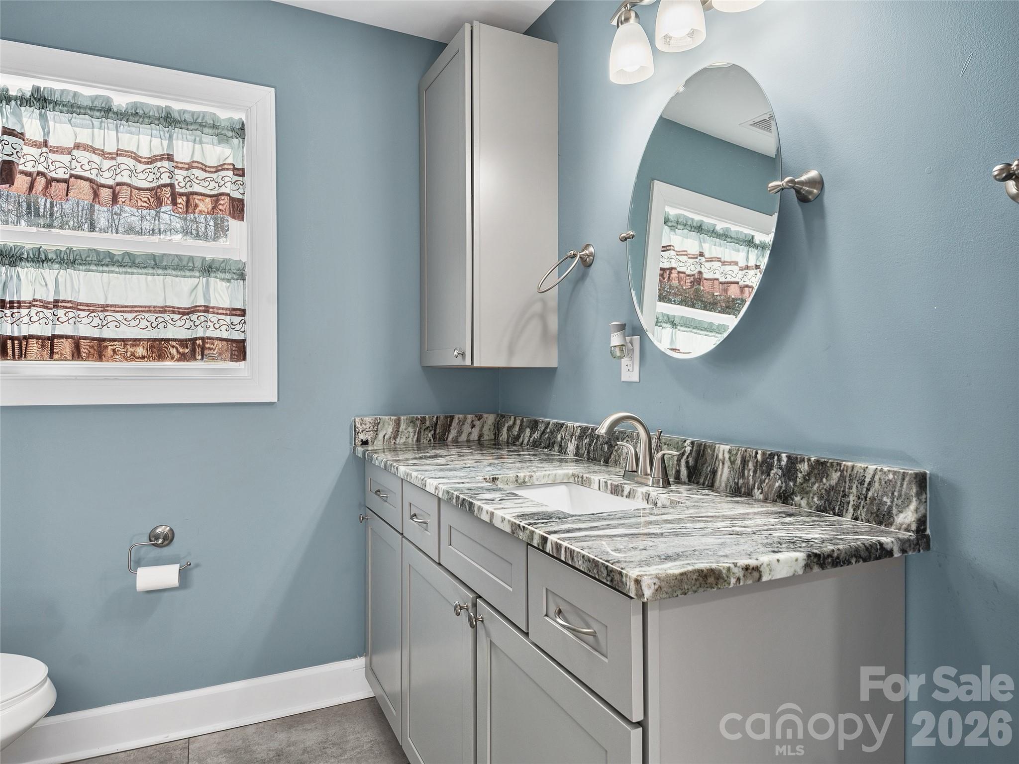 611 Peniel Road — Columbus