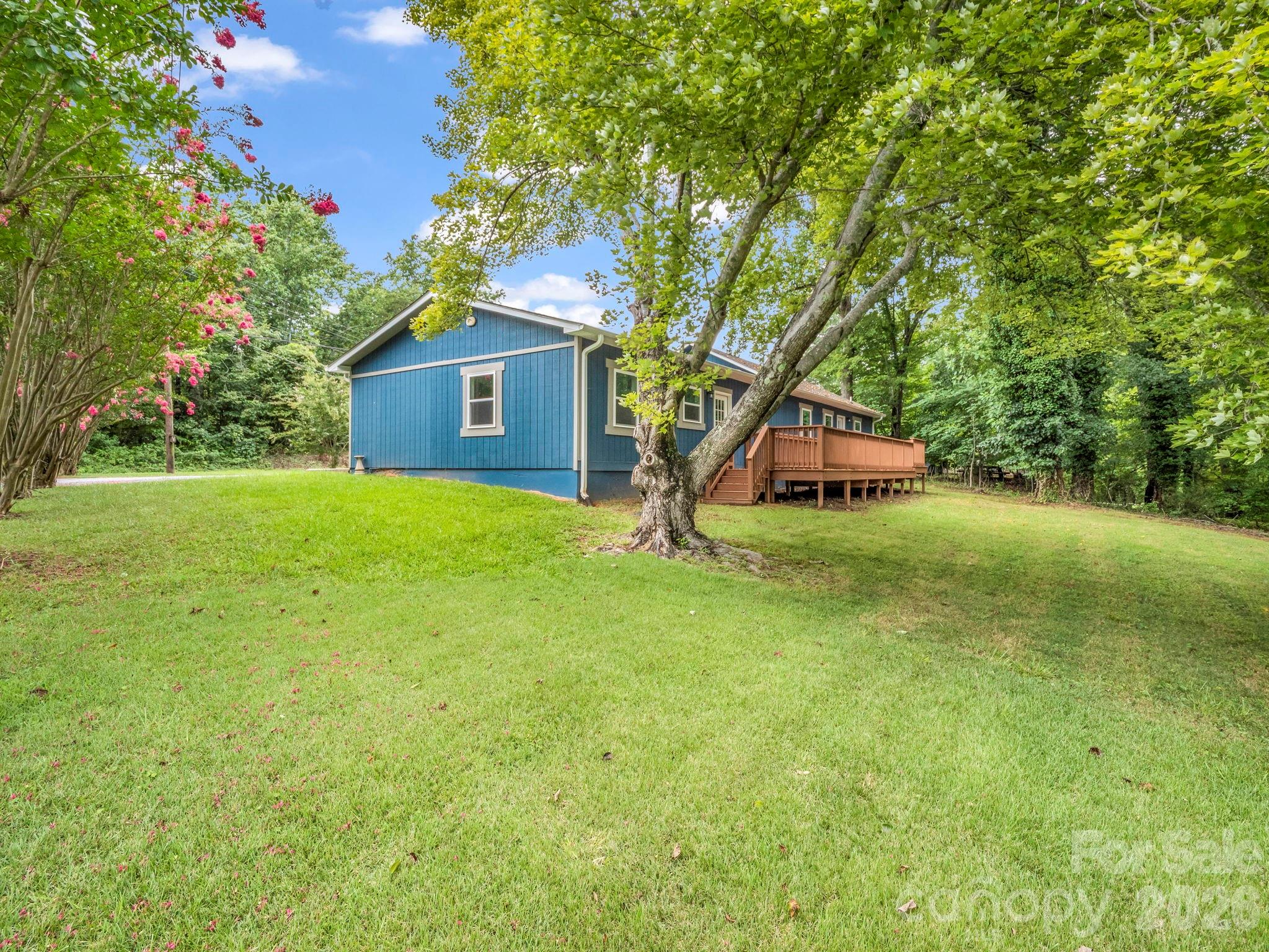 611 Peniel Road — Columbus