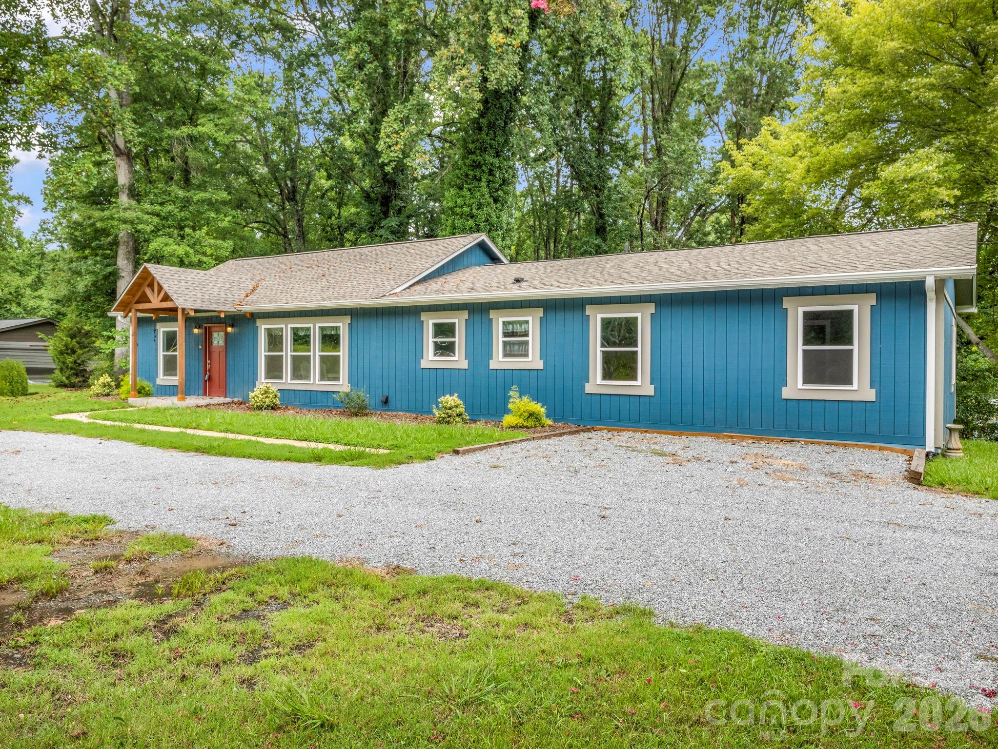611 Peniel Road — Columbus