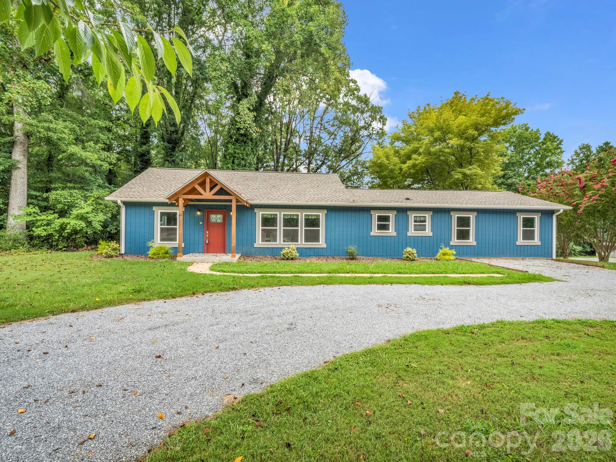 611 Peniel Road — Columbus