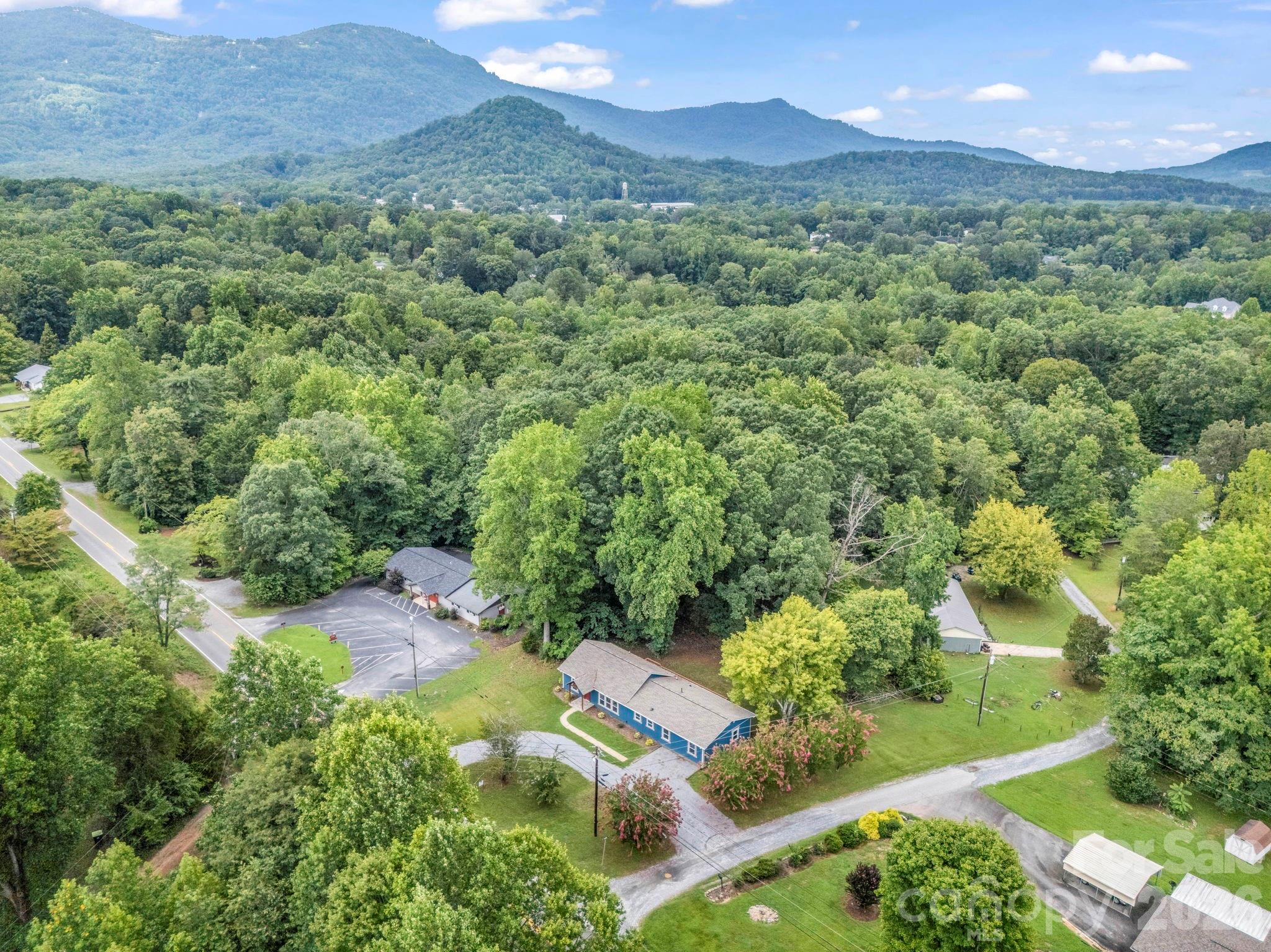 611 Peniel Road — Columbus