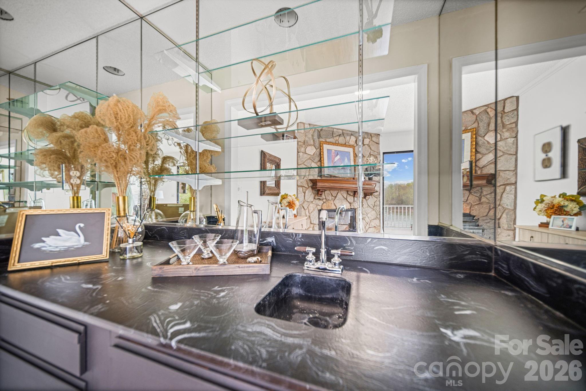 529 Catspaw Road — Statesville