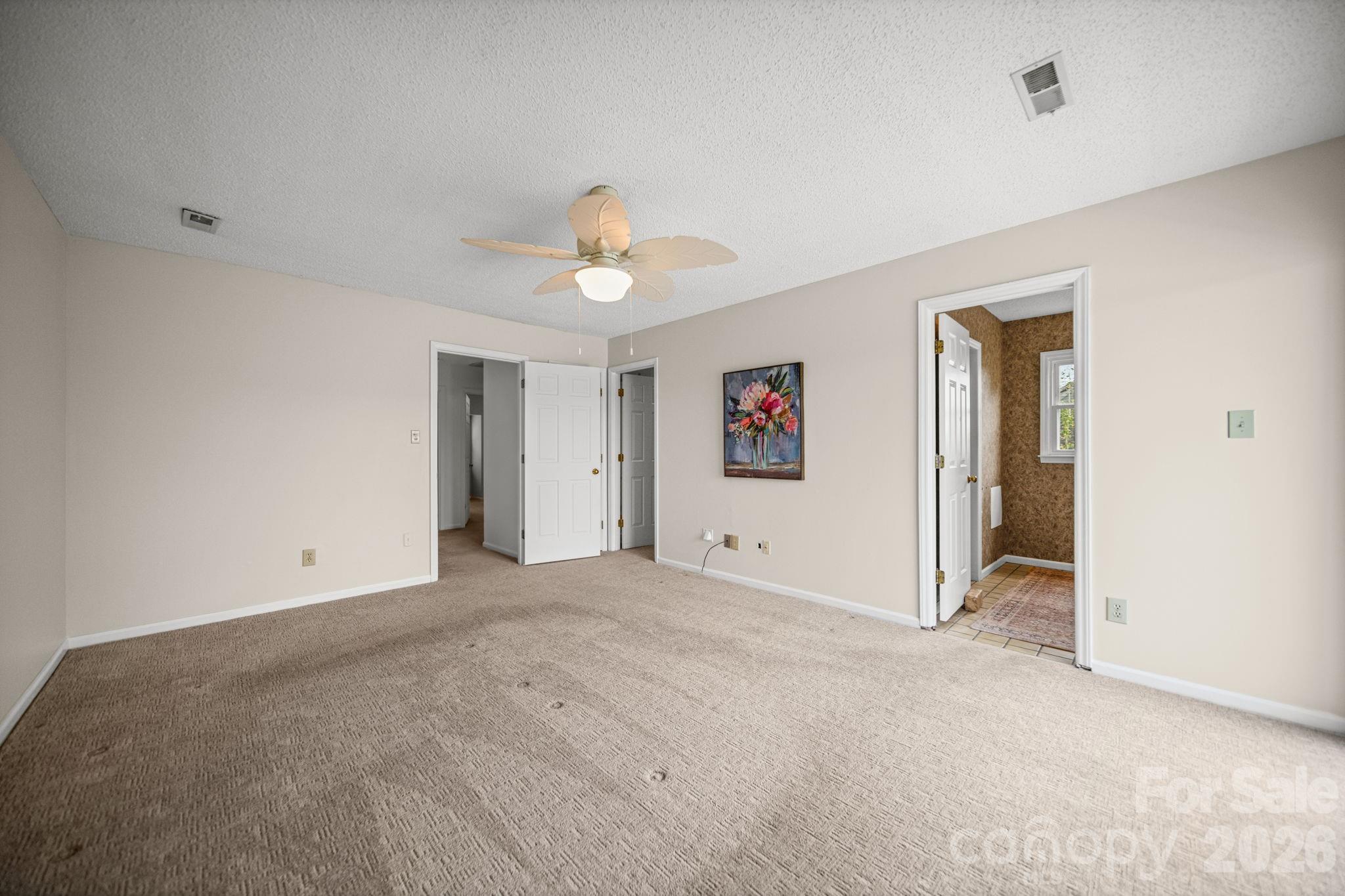 529 Catspaw Road — Statesville