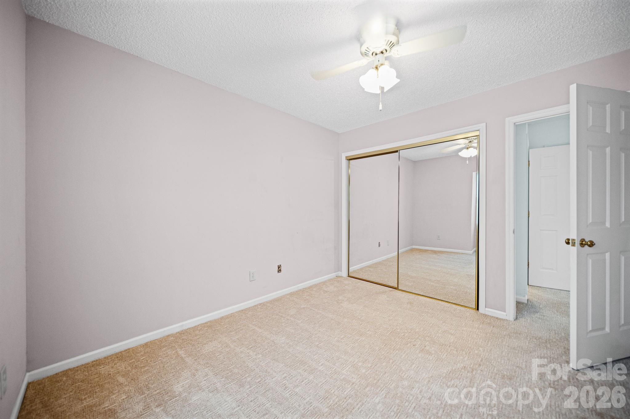 529 Catspaw Road — Statesville