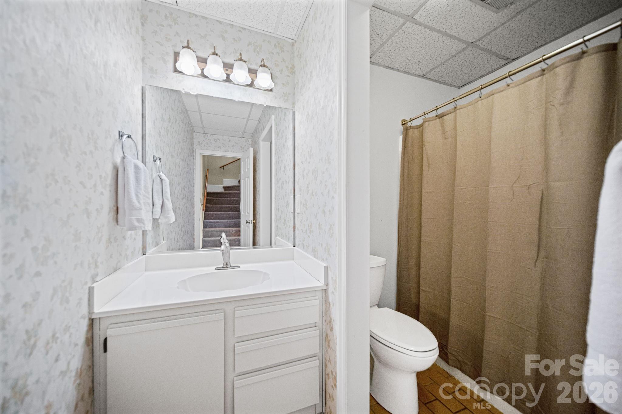 529 Catspaw Road — Statesville