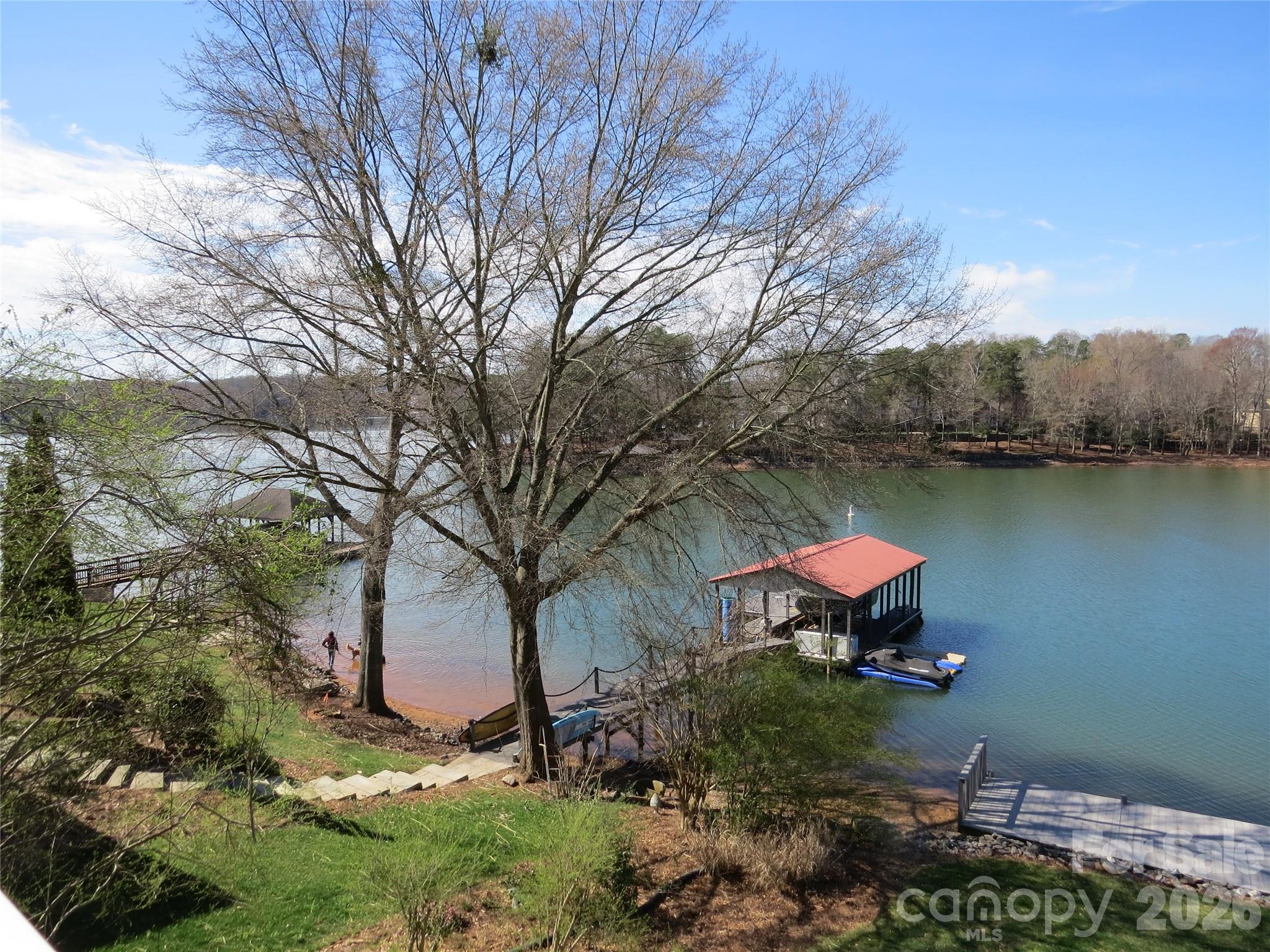 529 Catspaw Road — Statesville