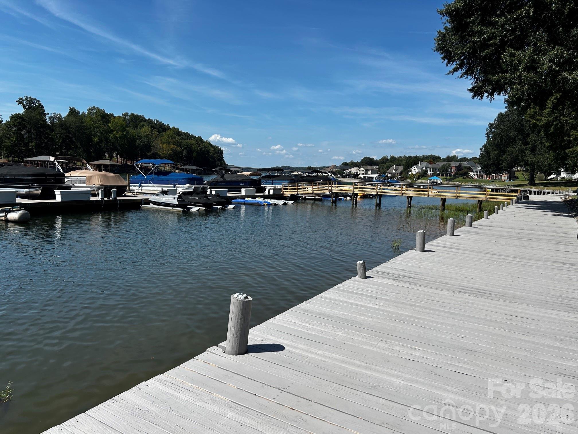 529 Catspaw Road — Statesville