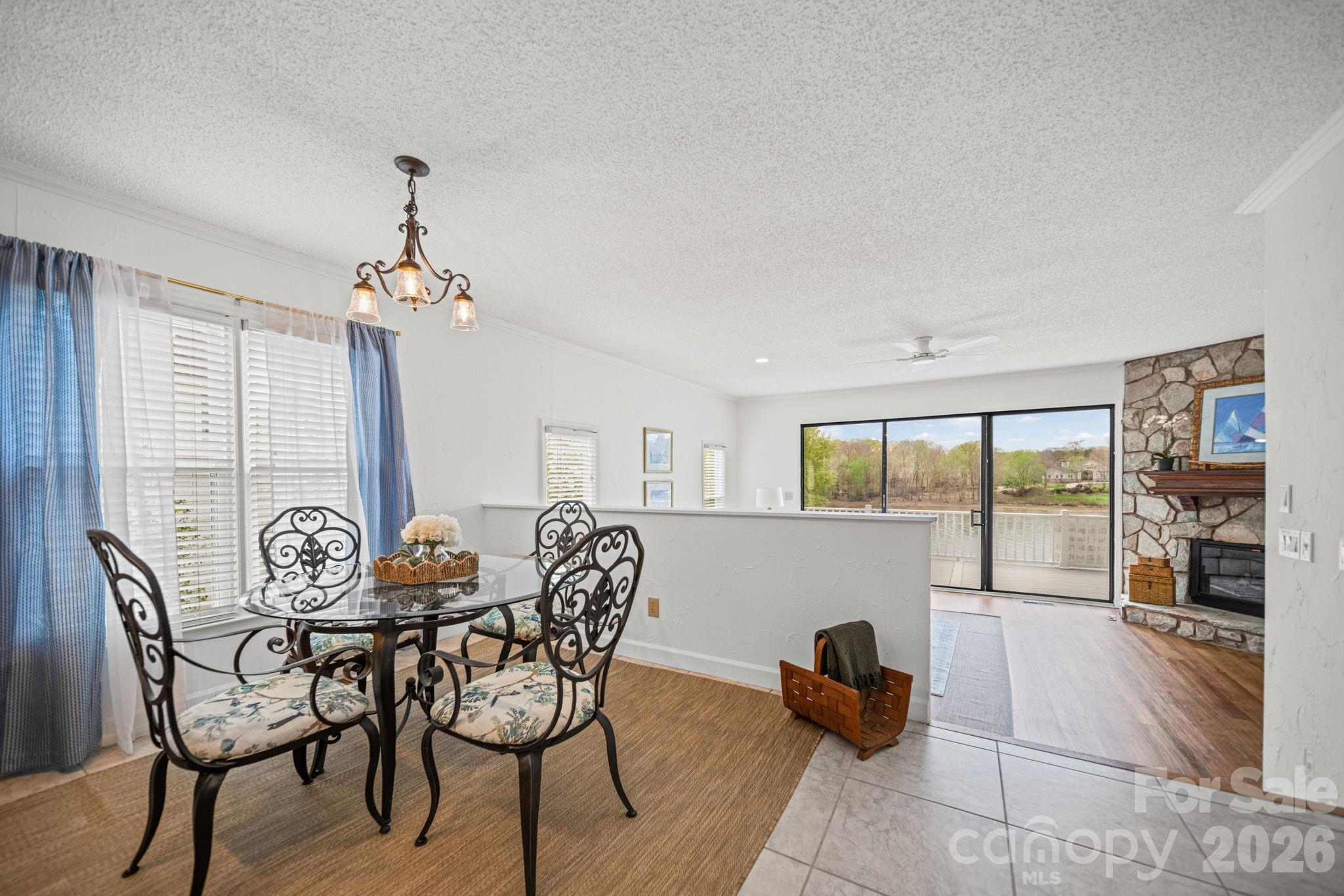 529 Catspaw Road — Statesville