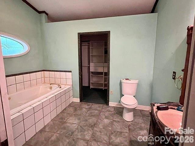 105 Chestnut Hill Road — Black Mountain