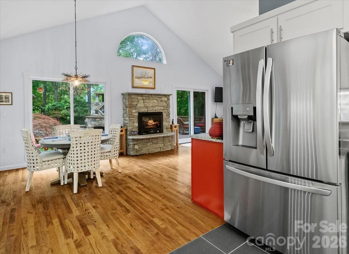 30 Kalmia Cove — Burnsville