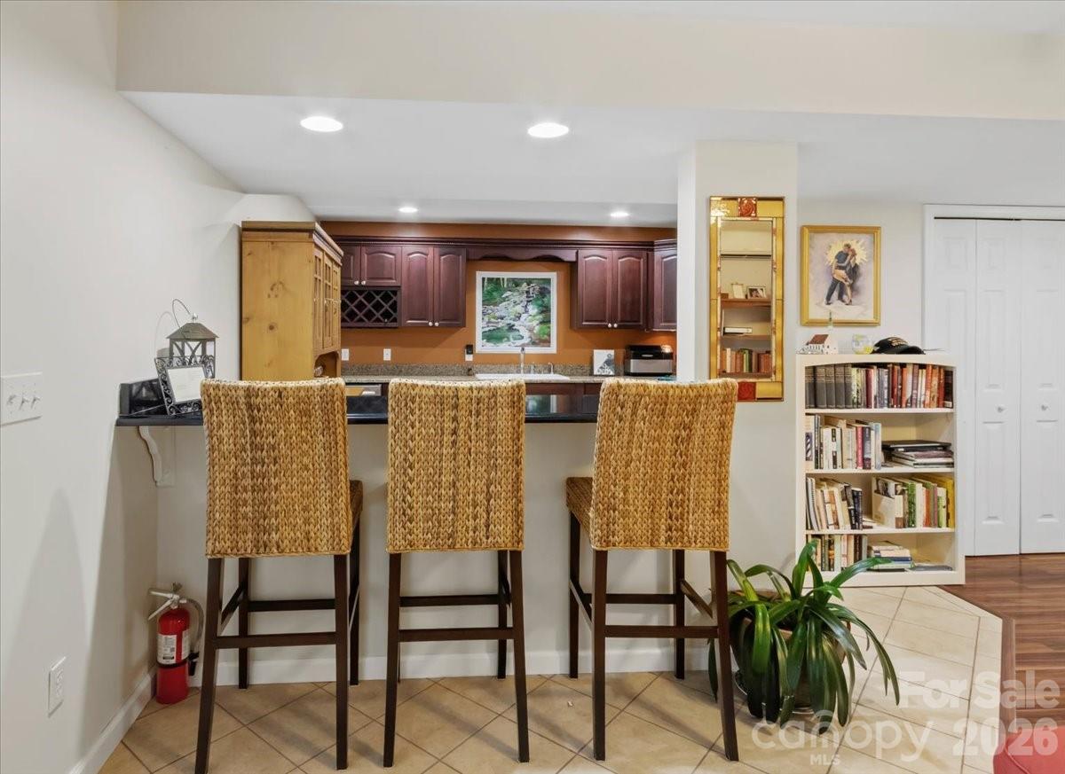 30 Kalmia Cove — Burnsville